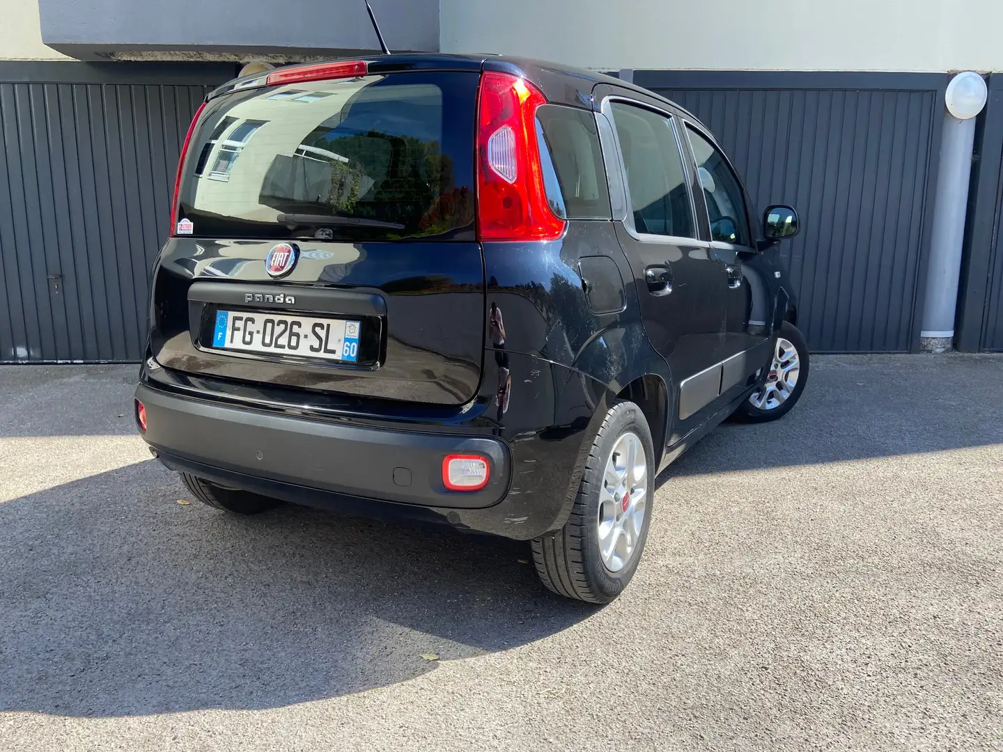 Fiat Panda Panda 1.2 69 ch S/S Lounge Noir - 2