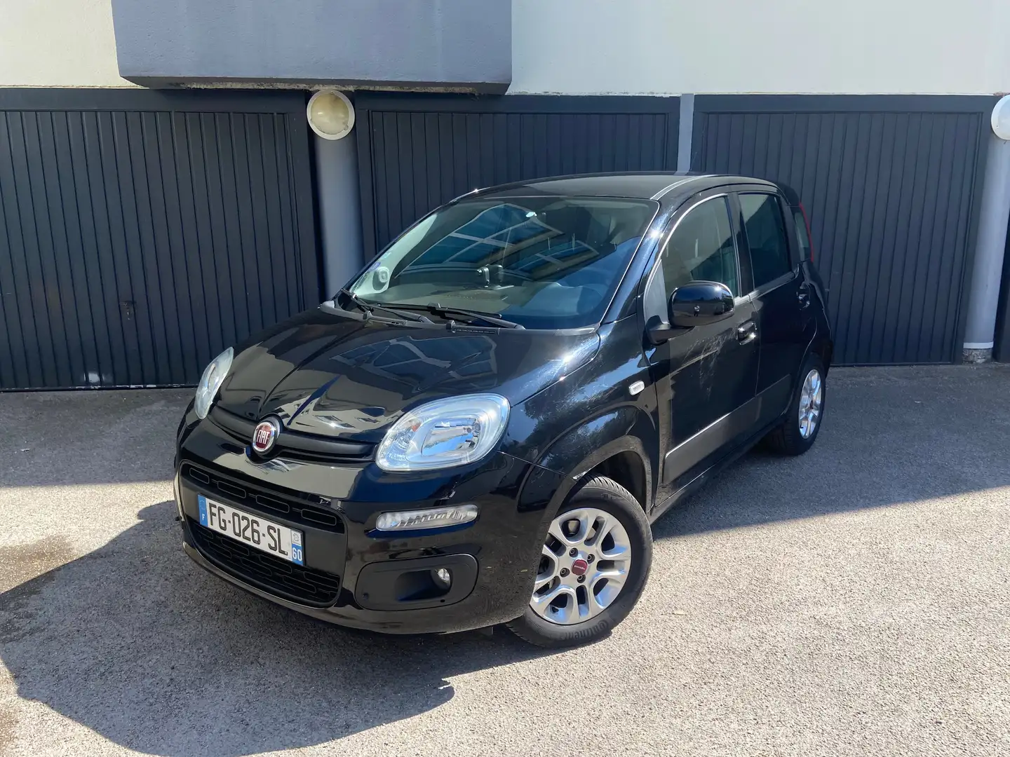 Fiat Panda Panda 1.2 69 ch S/S Lounge Noir - 1
