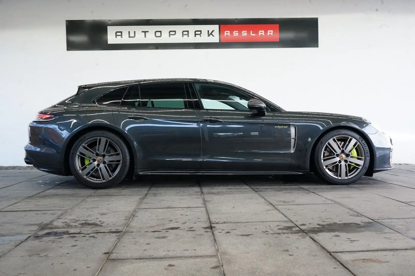 Porsche Panamera Sport Turismo 4 E-Hybrid Platinum/Sport Grau - 1