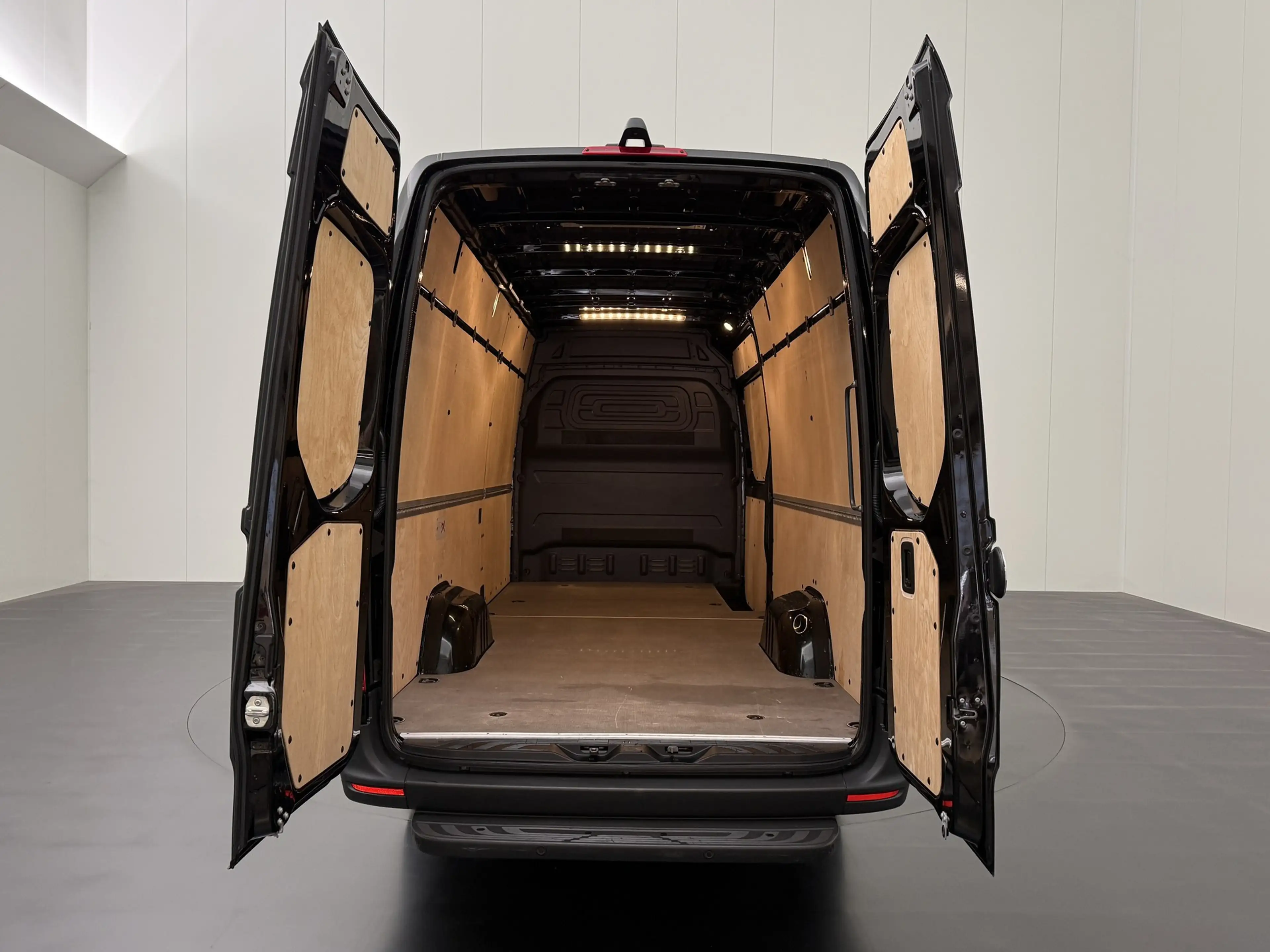 Mercedes-Benz Sprinter 315CDi L3H2 Maxi Black Edition | Navigatie | Camer — photo 4