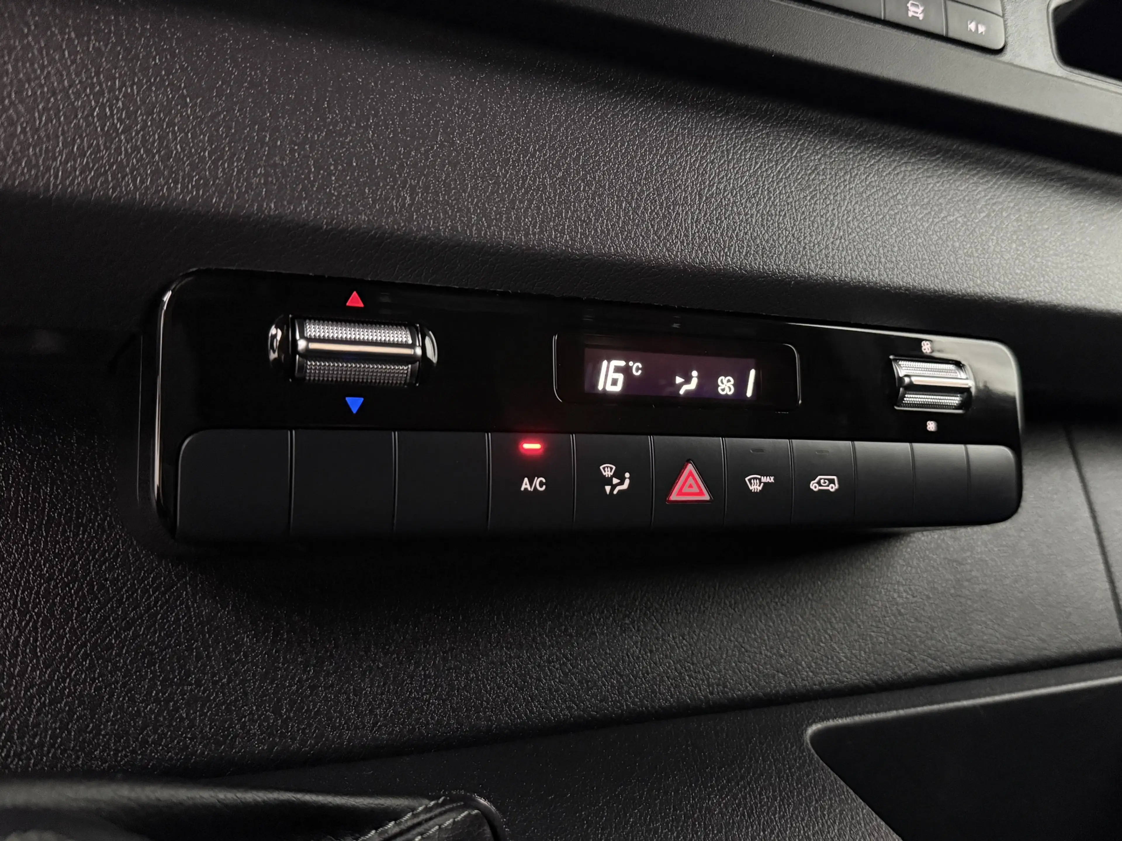 Mercedes-Benz Sprinter 315CDi L3H2 Maxi Black Edition | Navigatie | Camer — photo 18