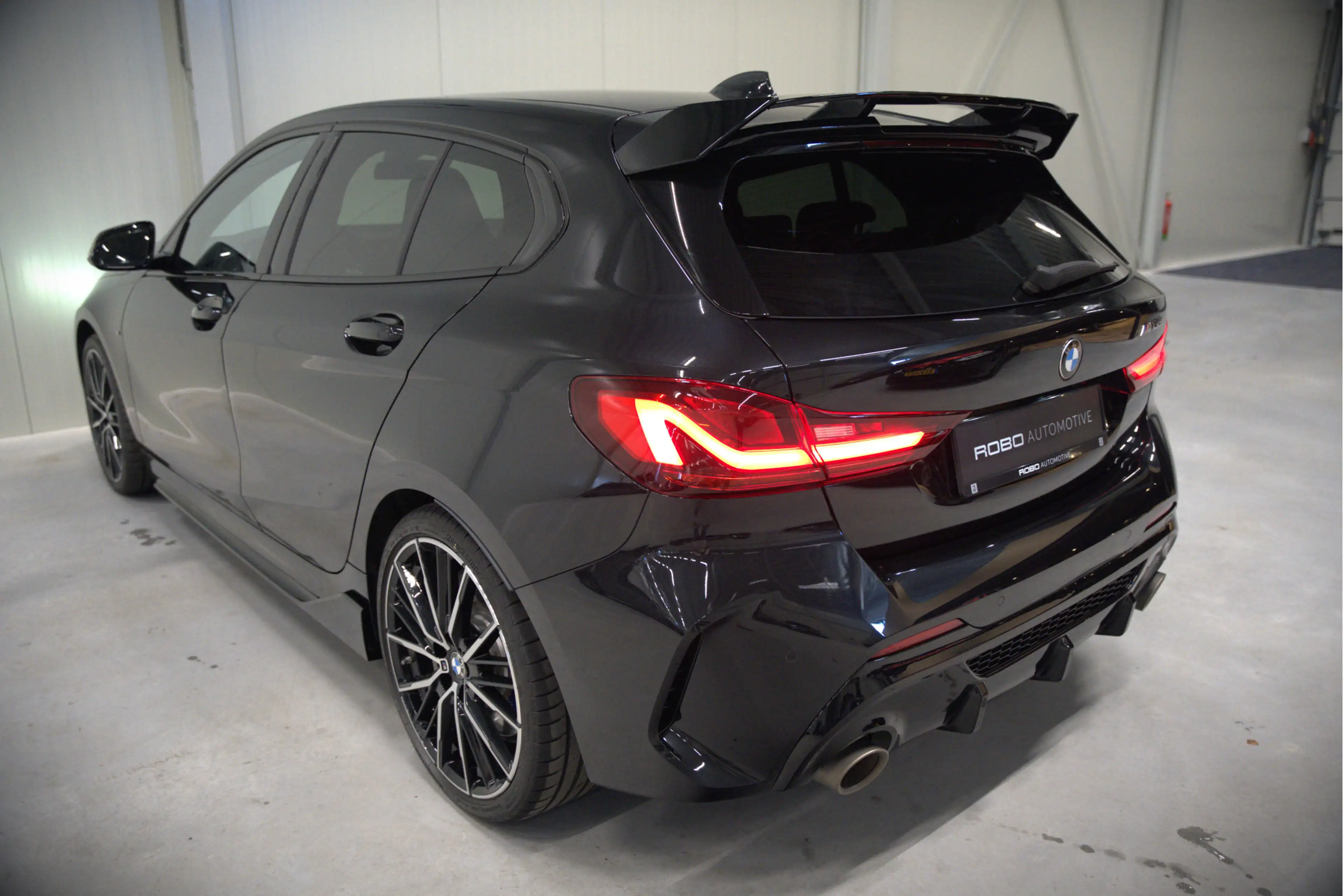 BMW 135 1-serie M135i xDrive High Executive Edition — photo 24