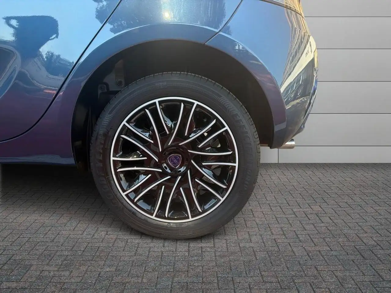 Lancia Ypsilon 2021 — фото 13