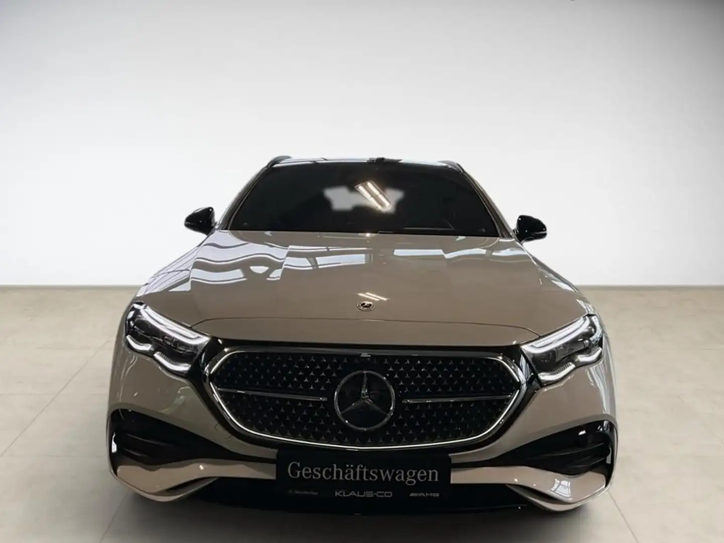 Mercedes-Benz E 450 d 4M T AMG STH Pano HUD Night S-Sitz ACC Blanco - 2