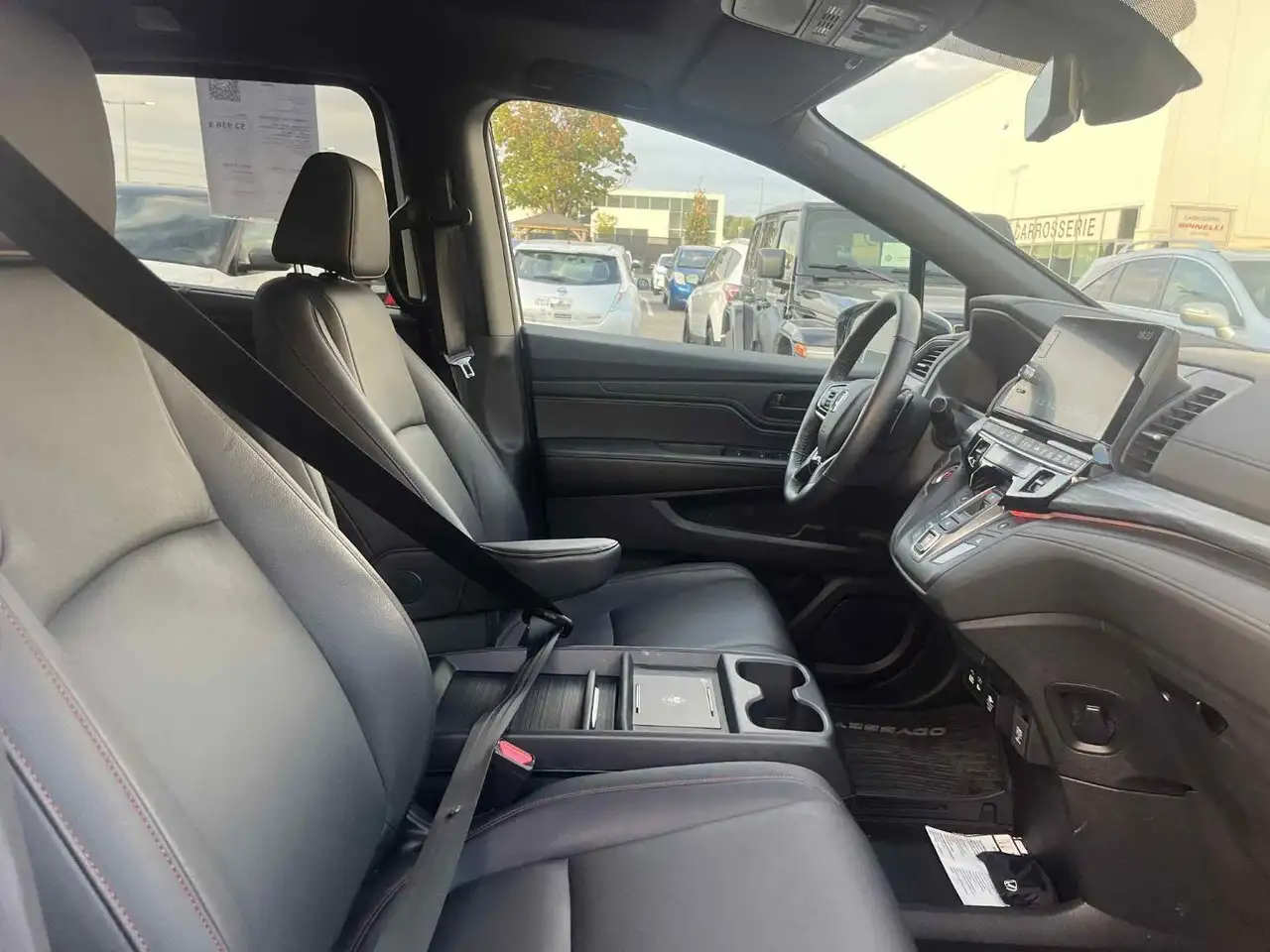 Honda Odyssey снимка Honda Odyssey