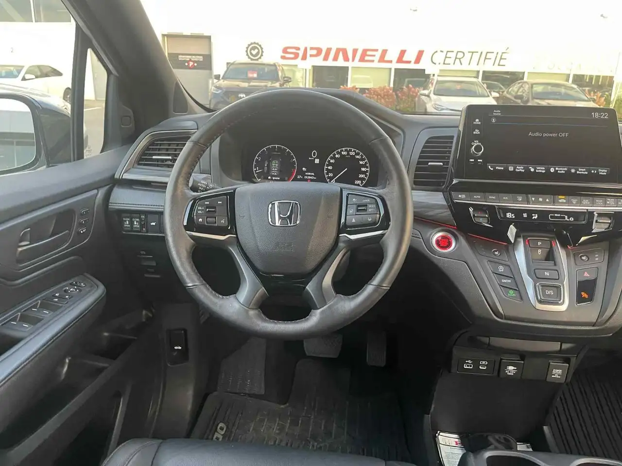 Honda Odyssey снимка Honda Odyssey