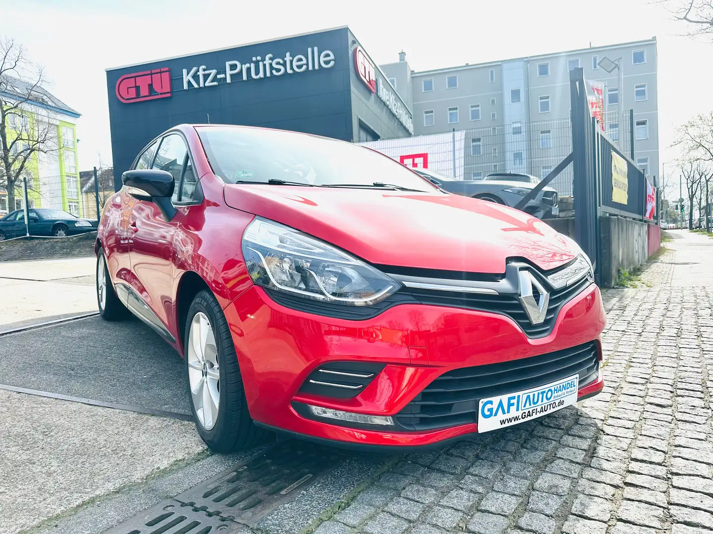 Renault Clio Limited - 49.367 KM - 12.2024 TÜV - Automatik - 1