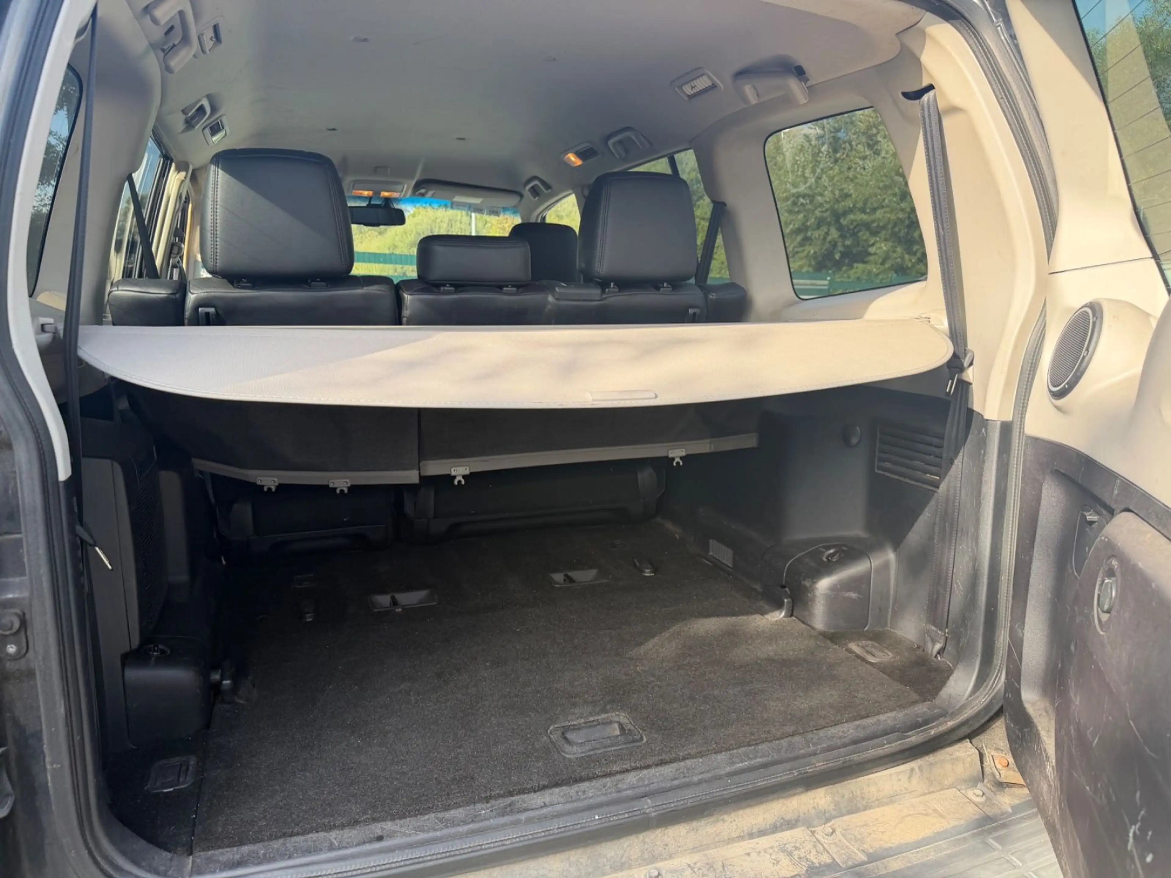 Mitsubishi Pajero 3.2 DI-D Intense Leder Automatik 7 Sitzer — photo 9