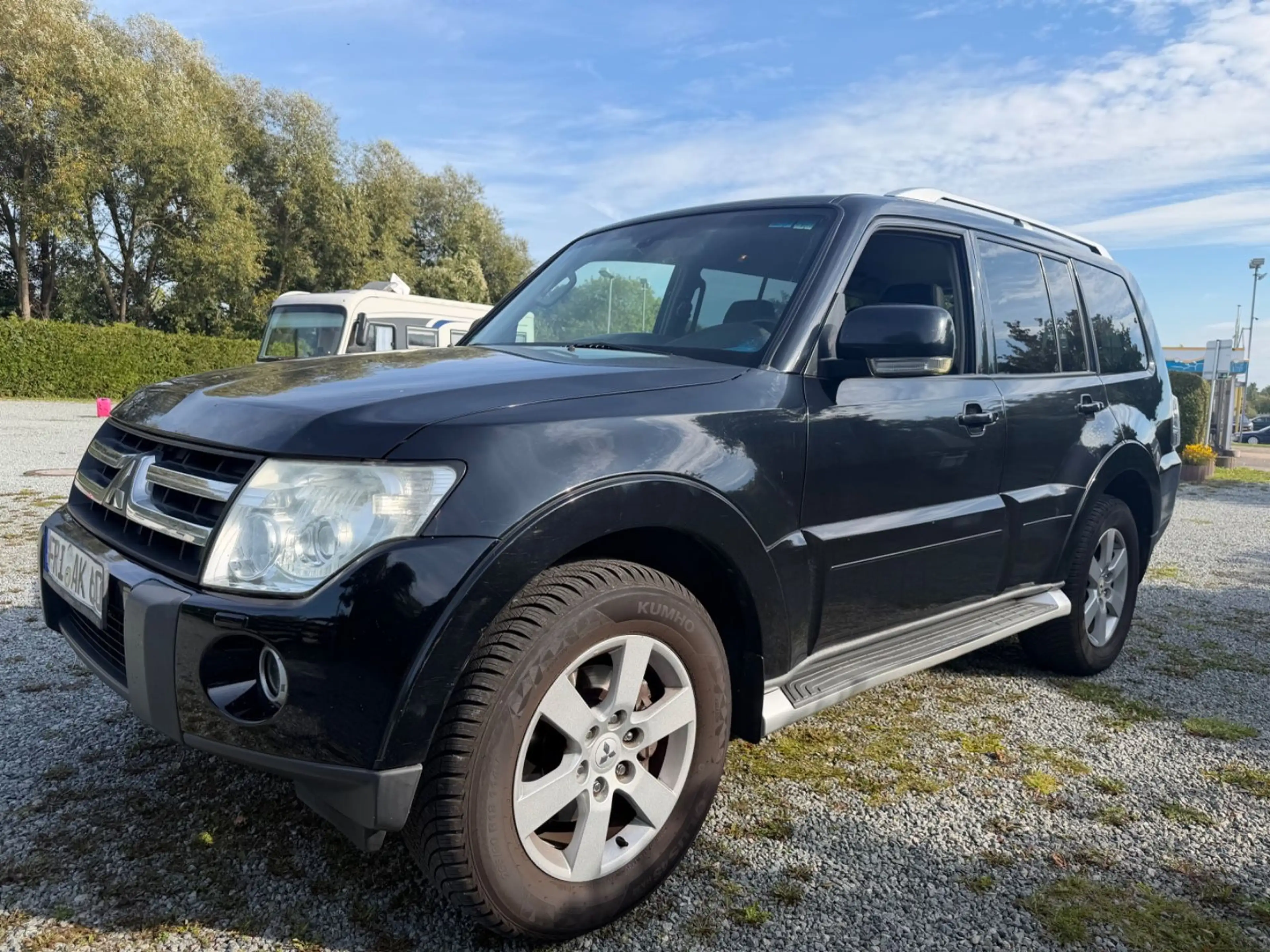 Mitsubishi Pajero 3.2 DI-D Intense Leder Automatik 7 Sitzer — photo 2