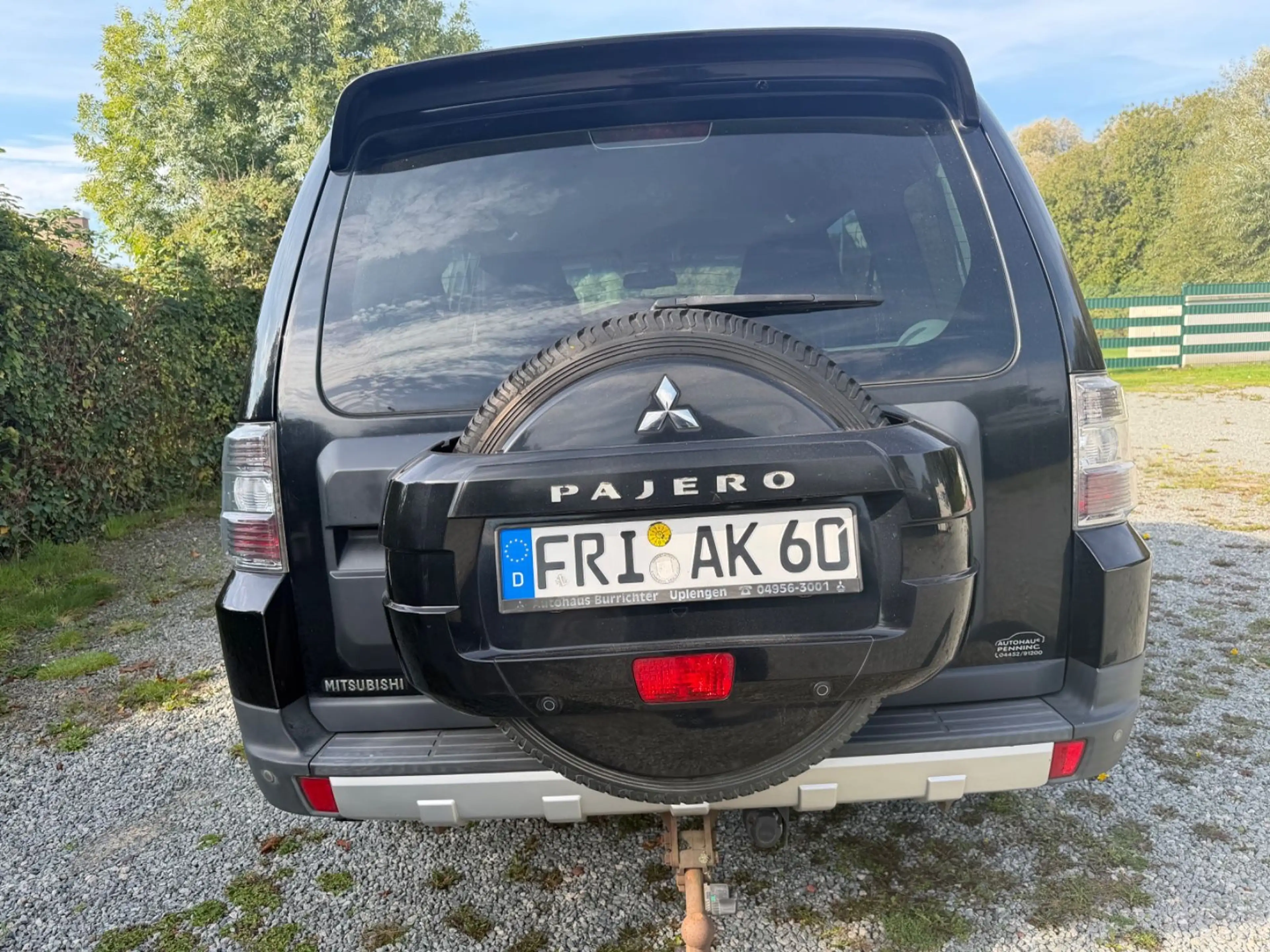Mitsubishi Pajero 3.2 DI-D Intense Leder Automatik 7 Sitzer — photo 5