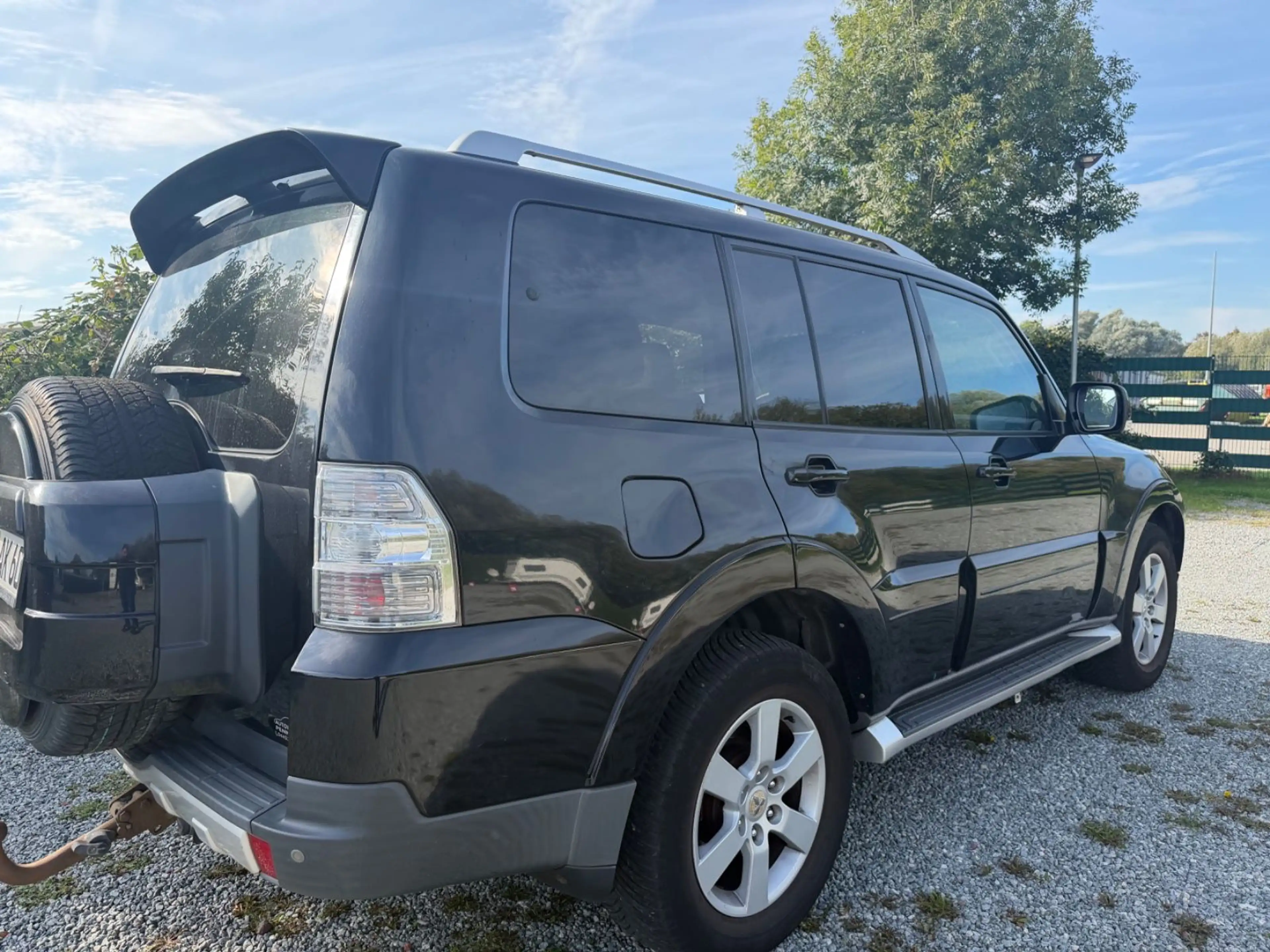 Mitsubishi Pajero 3.2 DI-D Intense Leder Automatik 7 Sitzer — photo 6