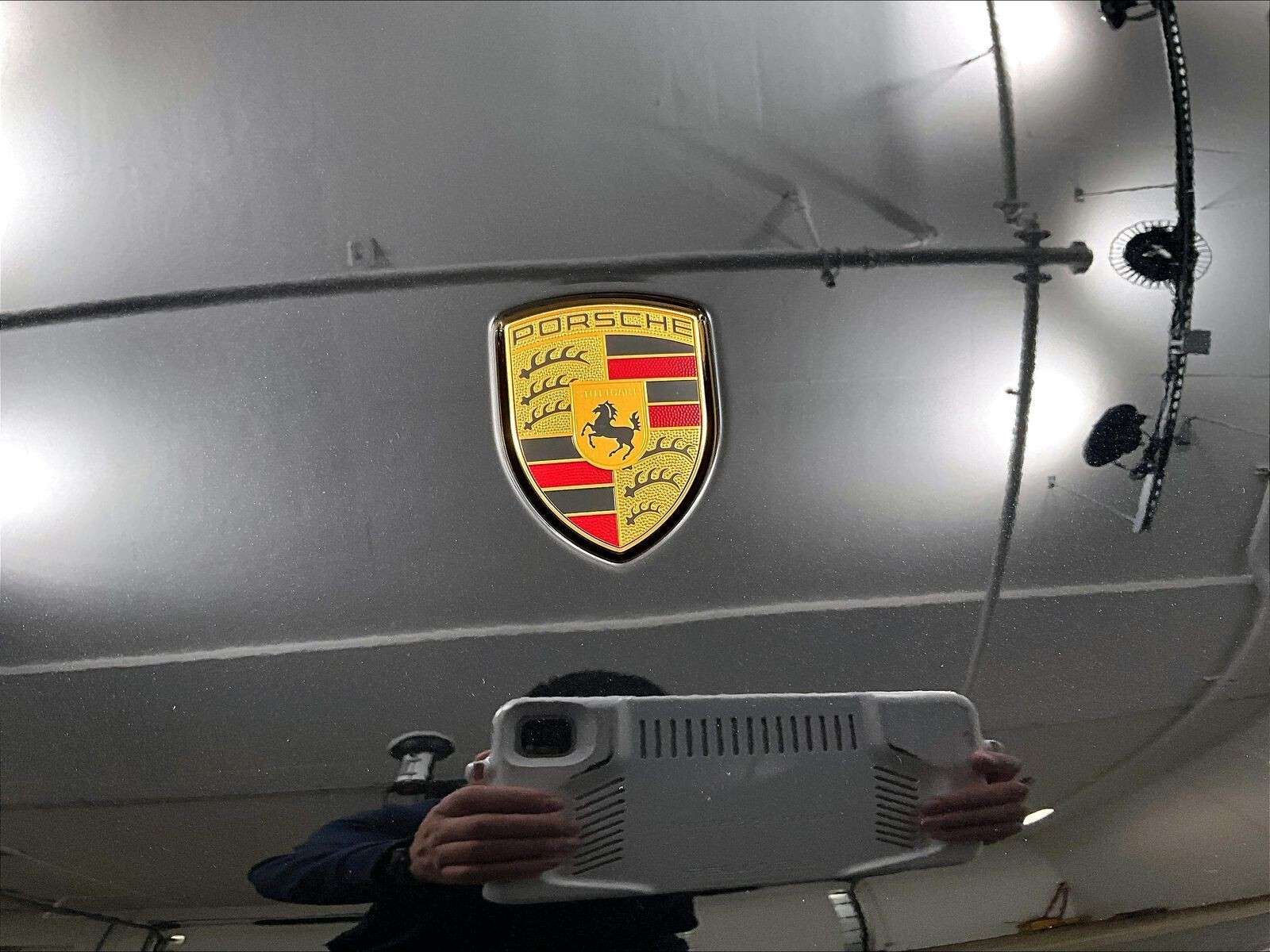 2026 Porsche Macan T thumb 31