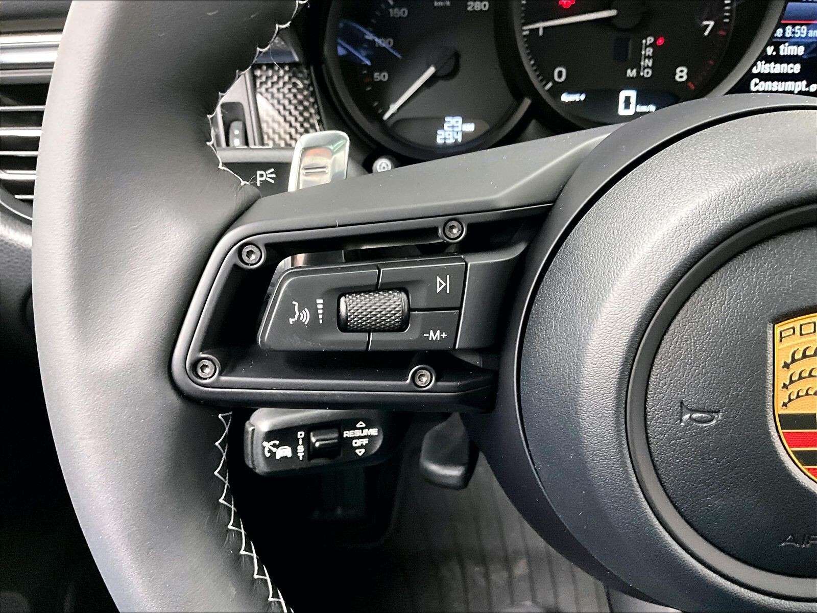 2026 Porsche Macan T thumb 19
