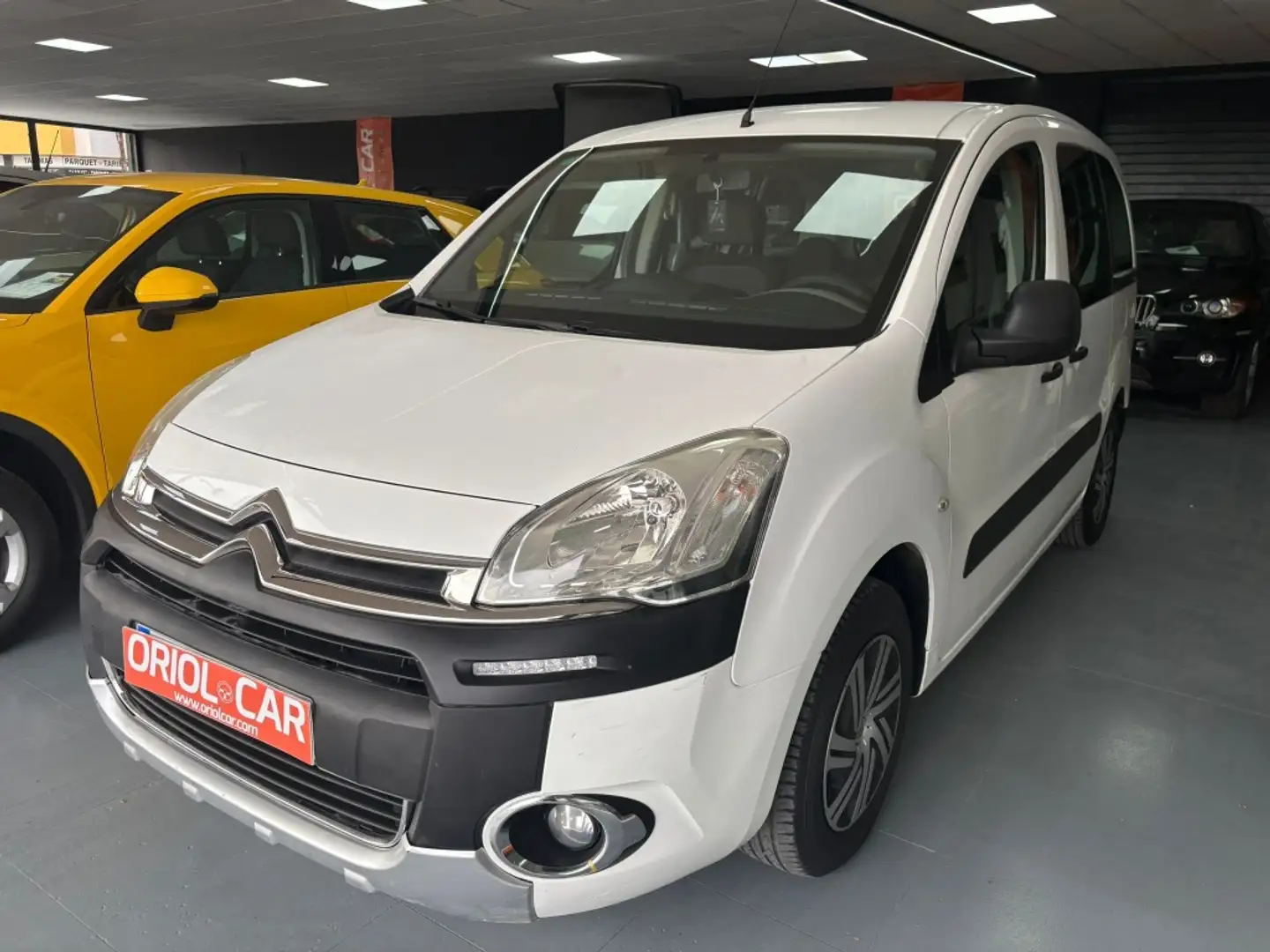 Citroen Berlingo CITROEN Industrial  Manual de 5 Puertas Weiß - 1