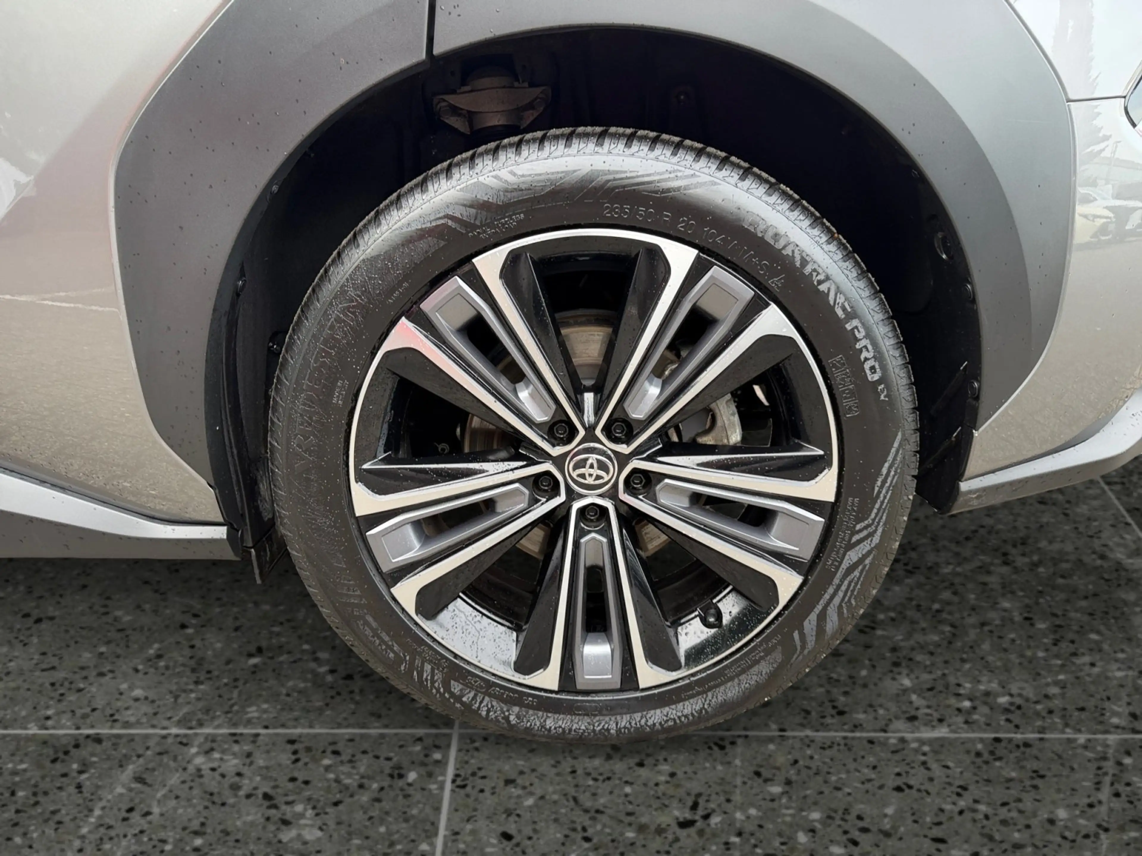 Toyota bZ4X AWD Lounge ++Pano+360+ACC+Navi+JBL+SHZ+LED++ — photo 15