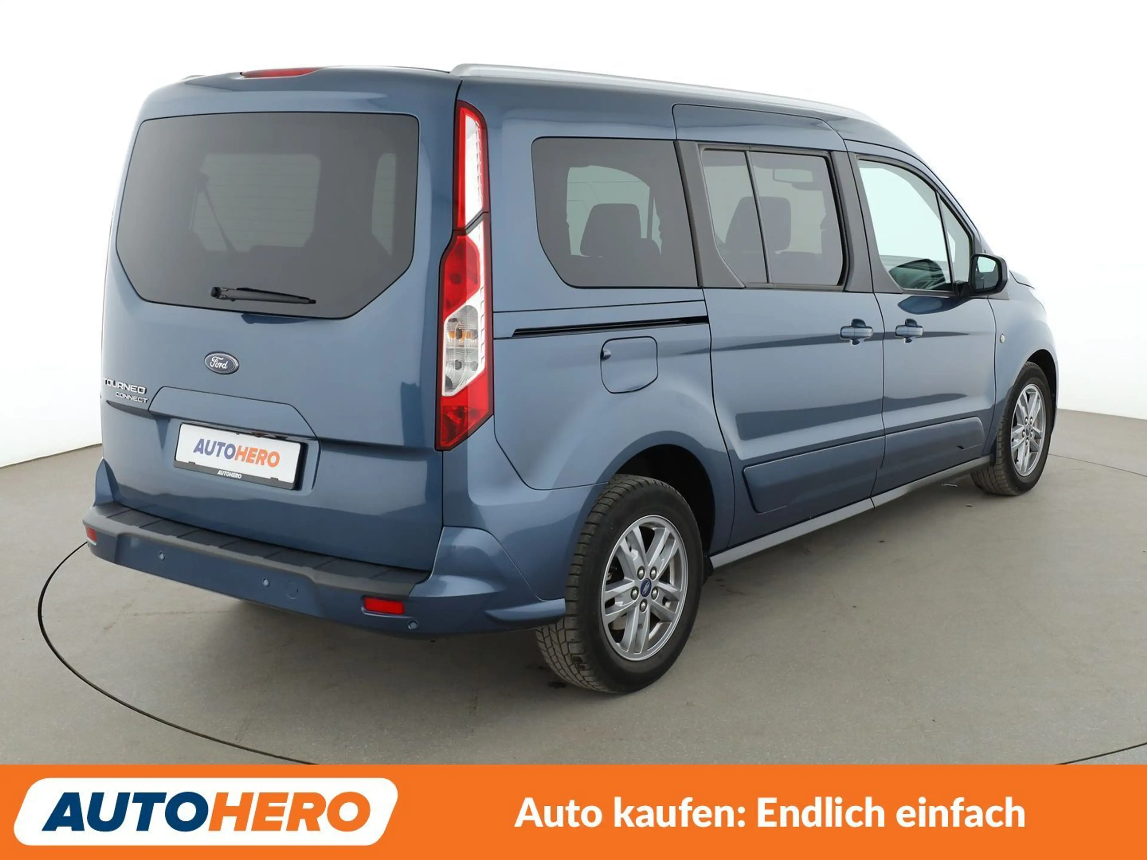 Ford Grand Tourneo 1.5 EcoBlue TDCi Titanium *NAV*XENON*TEMP*CAM*PDC* — photo 6