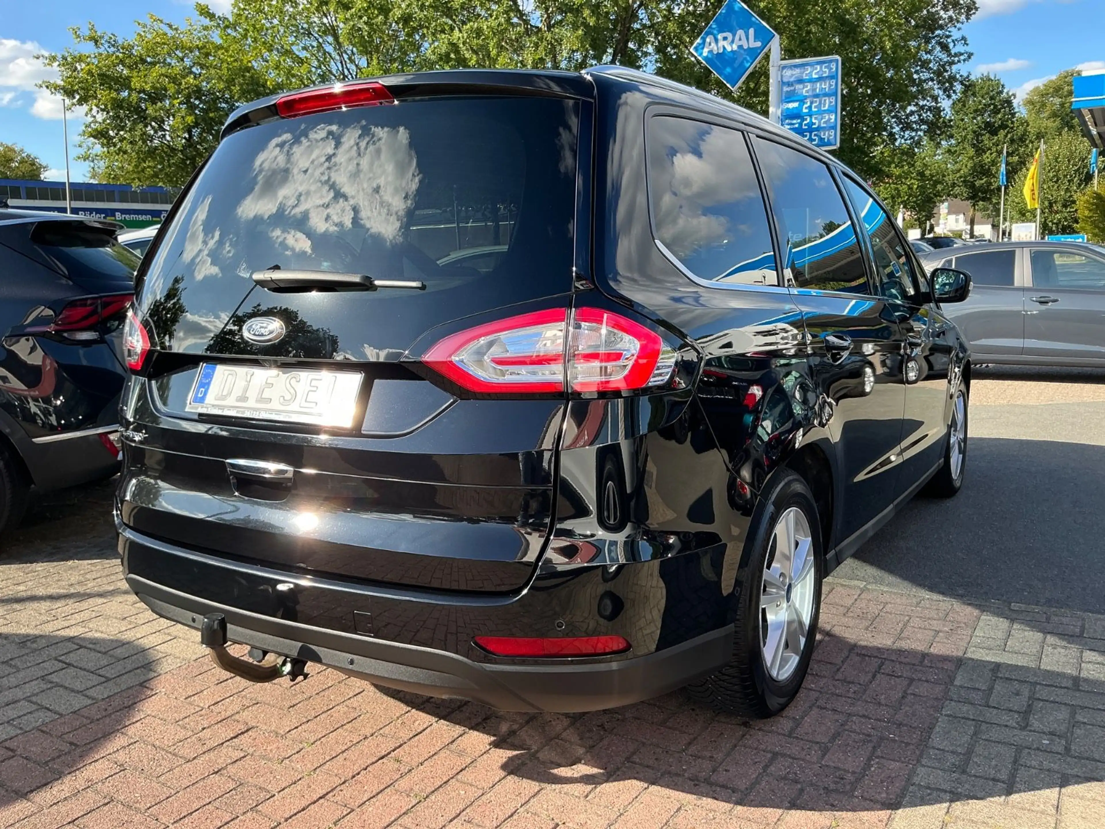 Ford Galaxy Titanium AHK Rückfahrkamera LED 7-Sitzer — photo 5