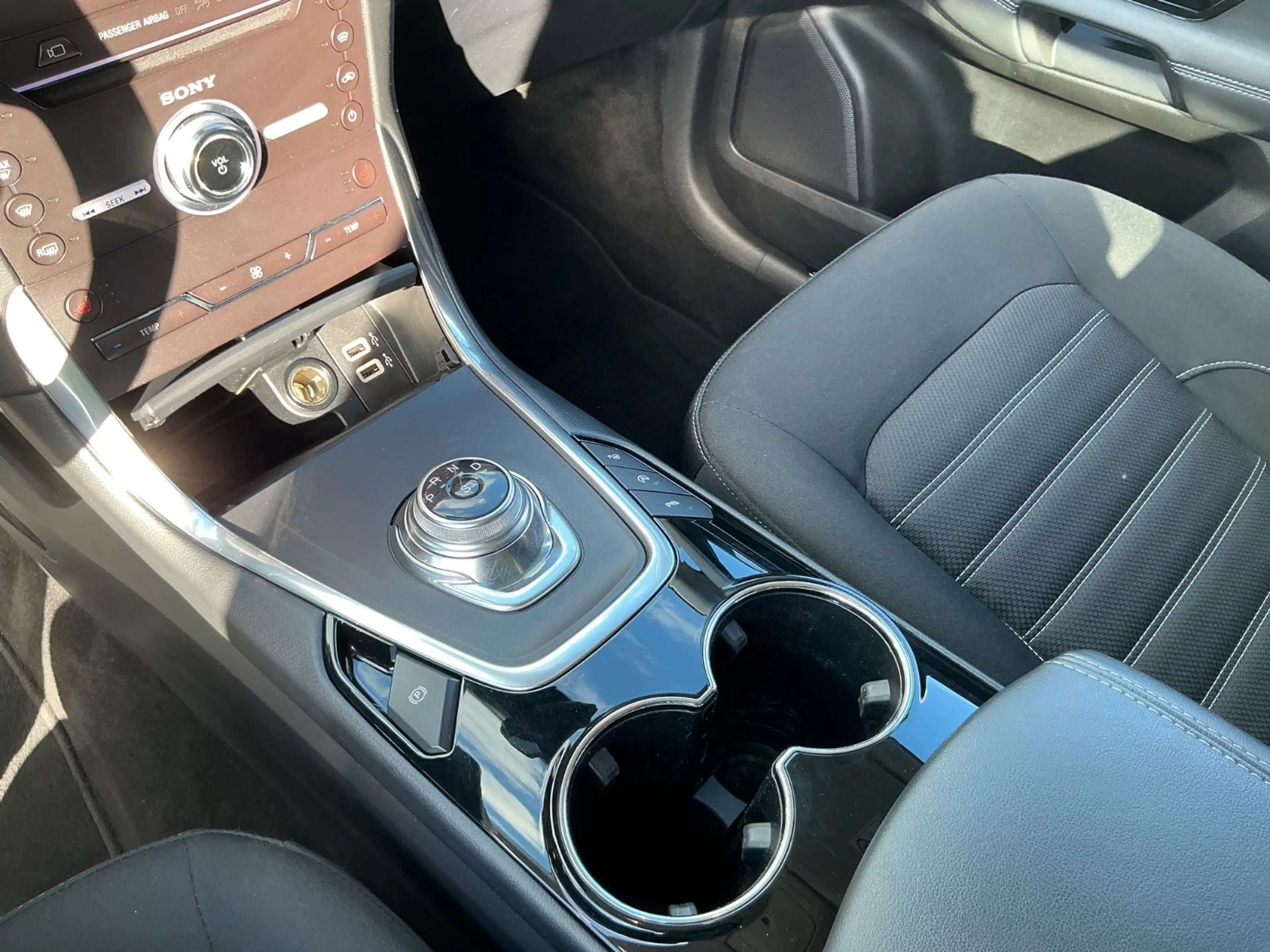 Ford Galaxy Titanium AHK Rückfahrkamera LED 7-Sitzer — photo 25