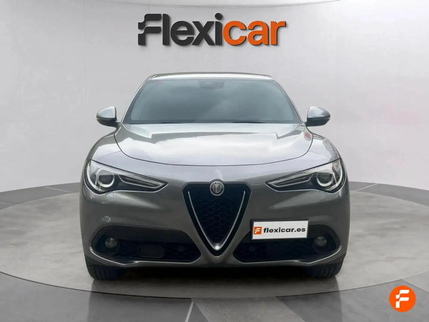 Alfa Romeo Stelvio 2.2 Diésel 110kW (150CV)  RWD Gris - 2
