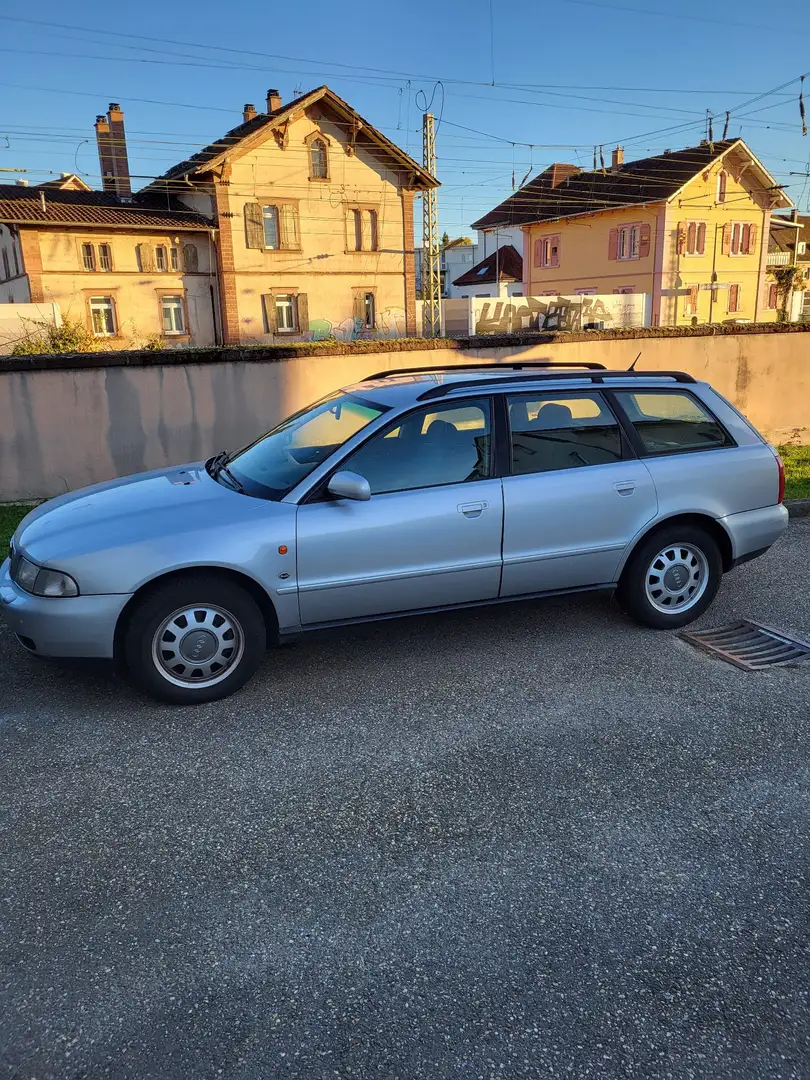 Audi A4 Avant 1.8 - 1