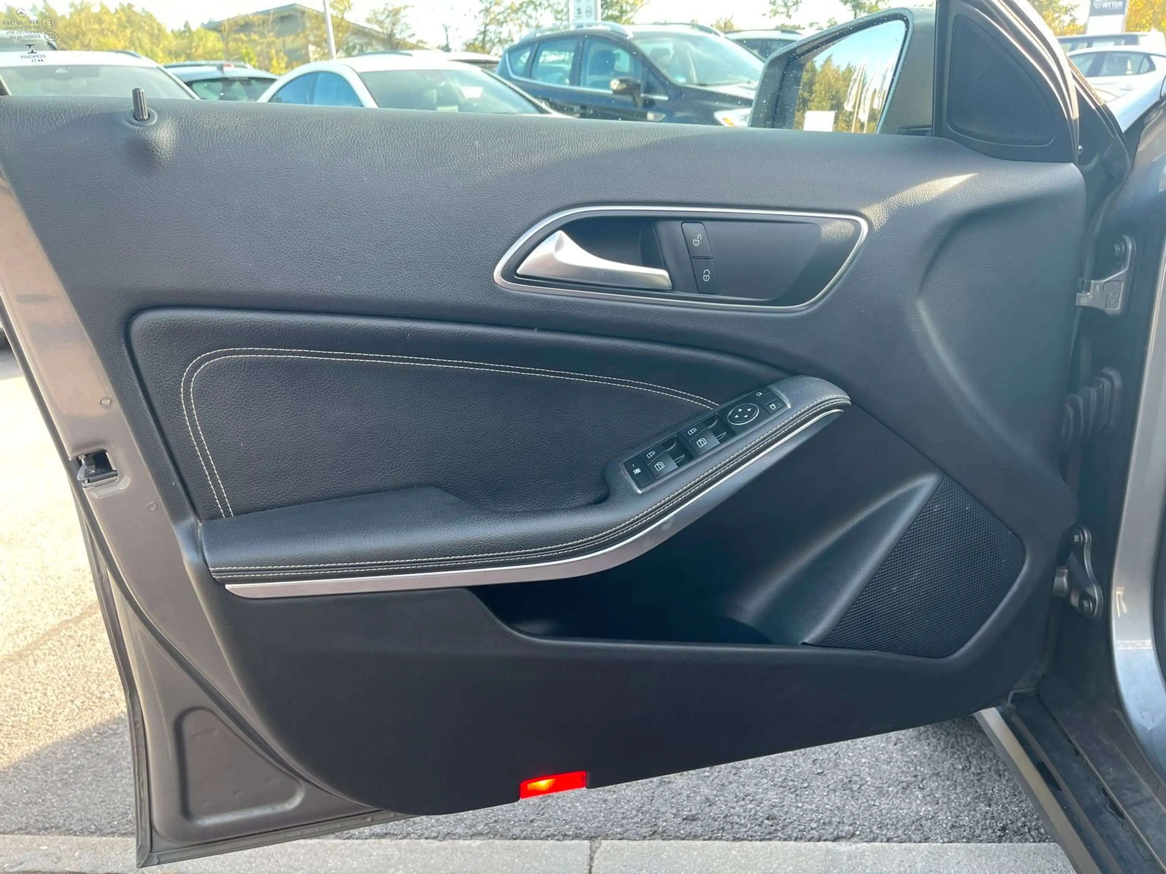Mercedes-Benz GLA 200 Urban SHZ+Sportsitze — photo 10