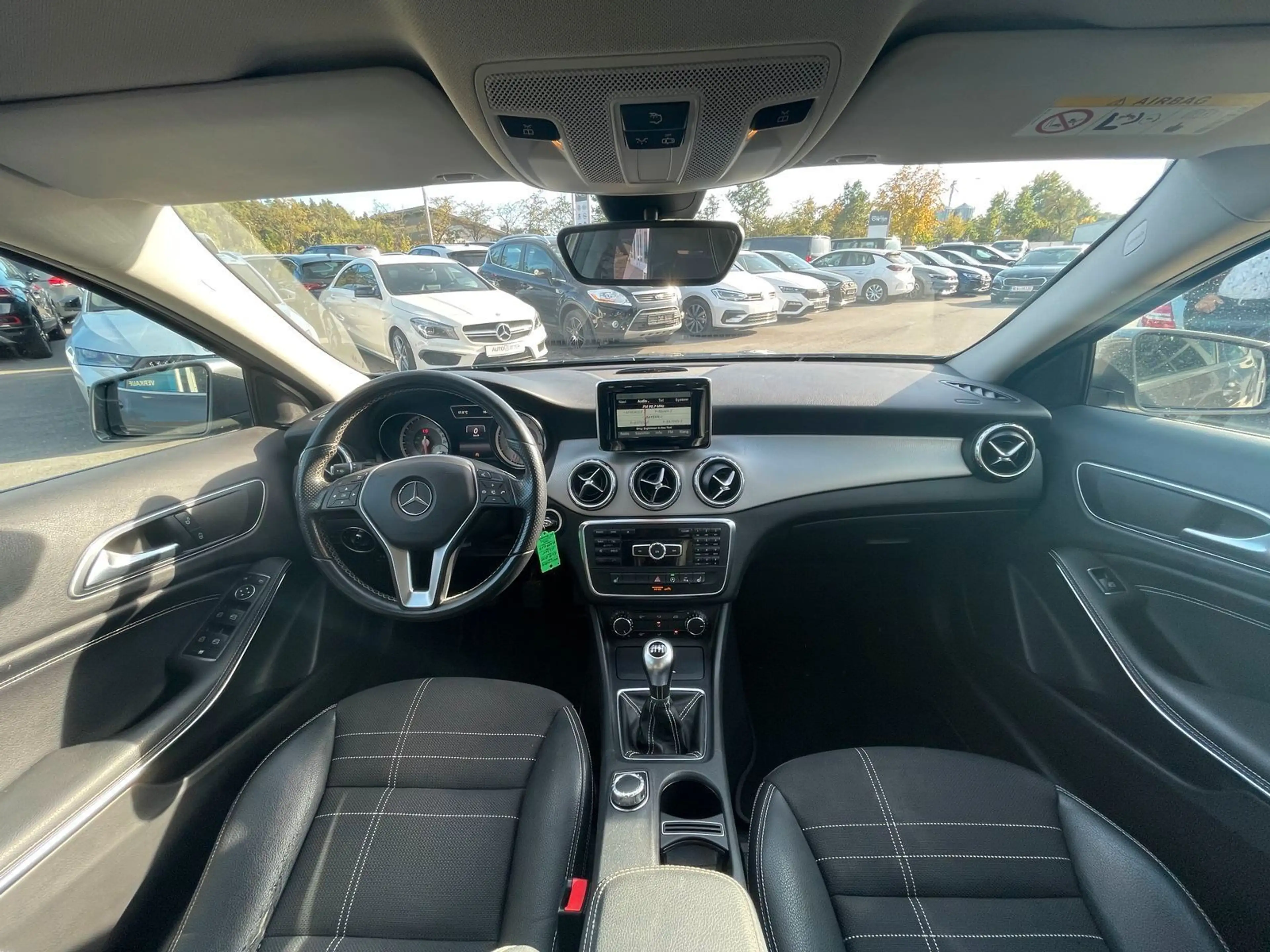 Mercedes-Benz GLA 200 Urban SHZ+Sportsitze — photo 9
