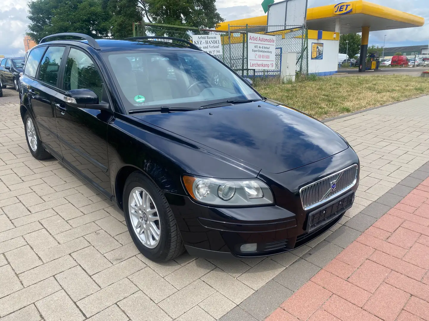 Volvo V50 1.6 D Kinetic Schwarz - 2