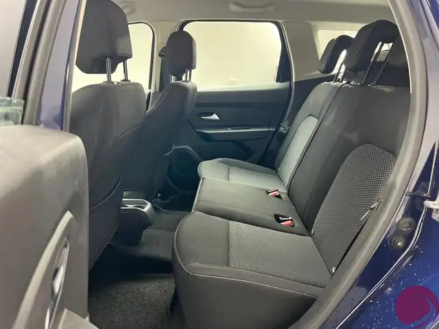 Dacia Duster view 8