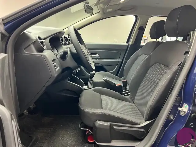 Dacia Duster view 7