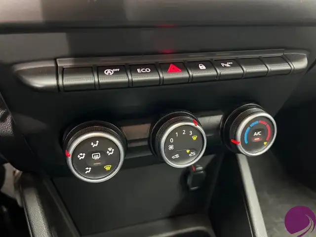 Dacia Duster view 11
