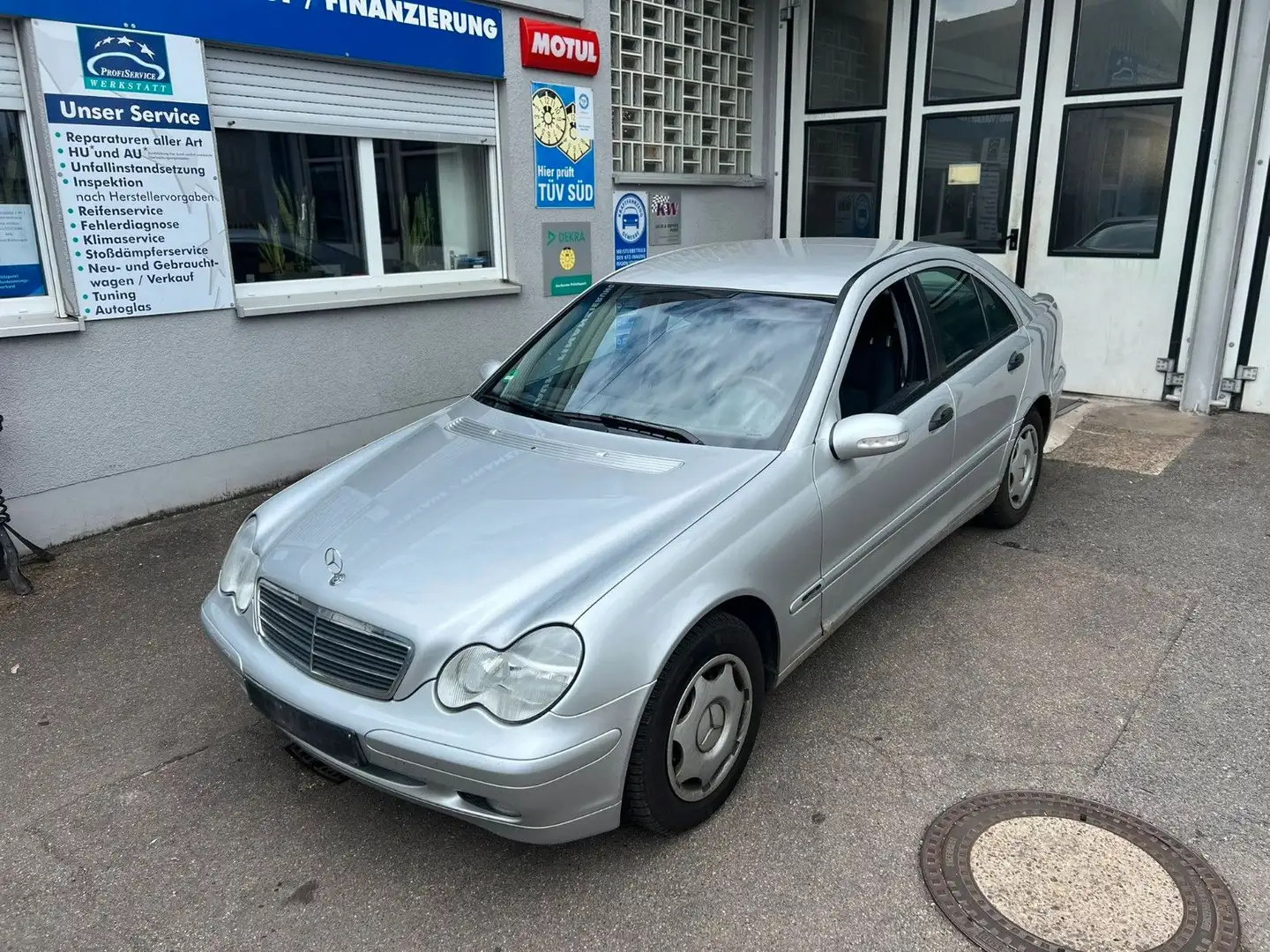 Mercedes-Benz C 180 C -Klasse Lim. C 180 Kompressor Срібний - 2