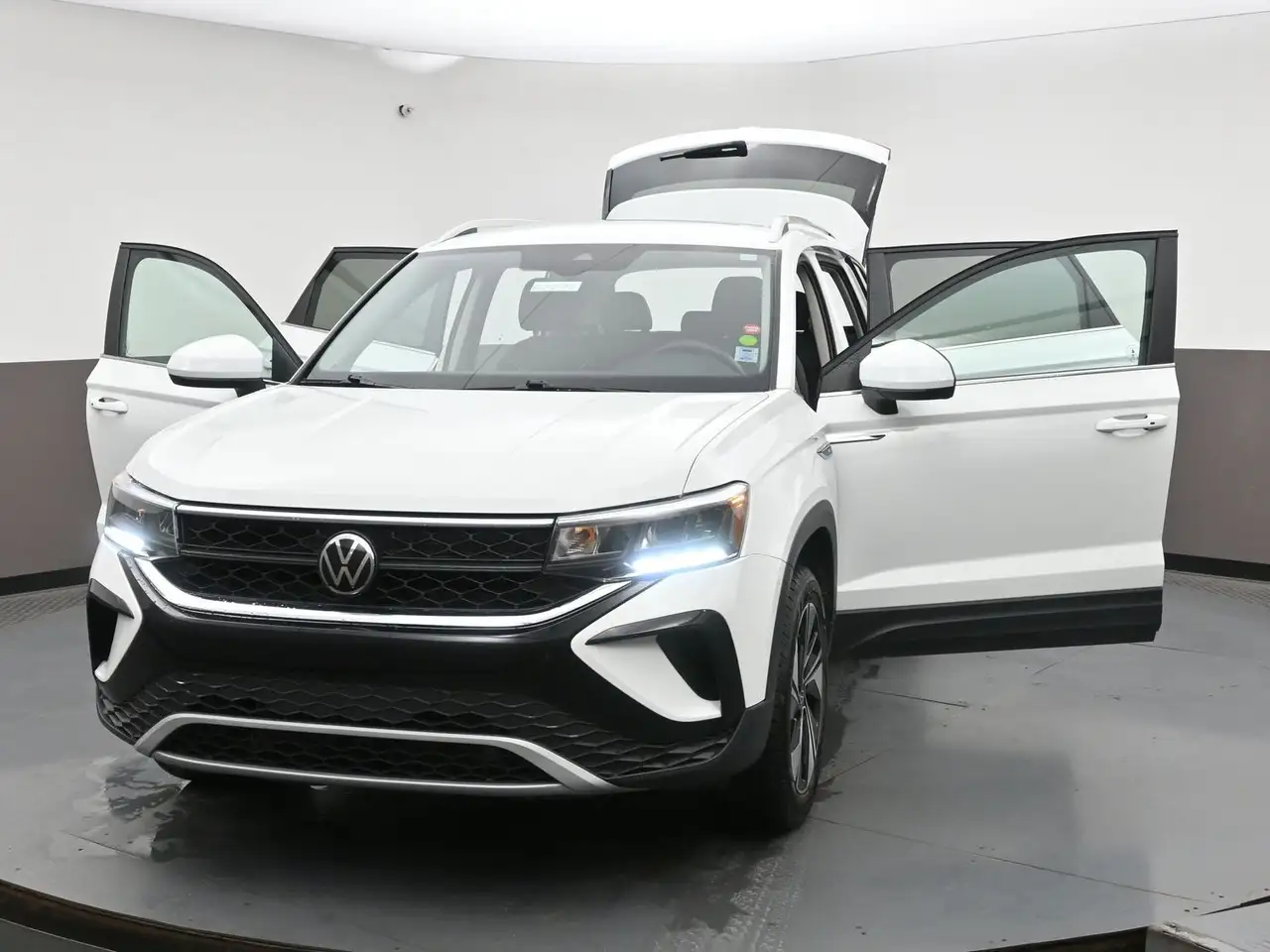 Volkswagen Taos снимка Volkswagen Taos