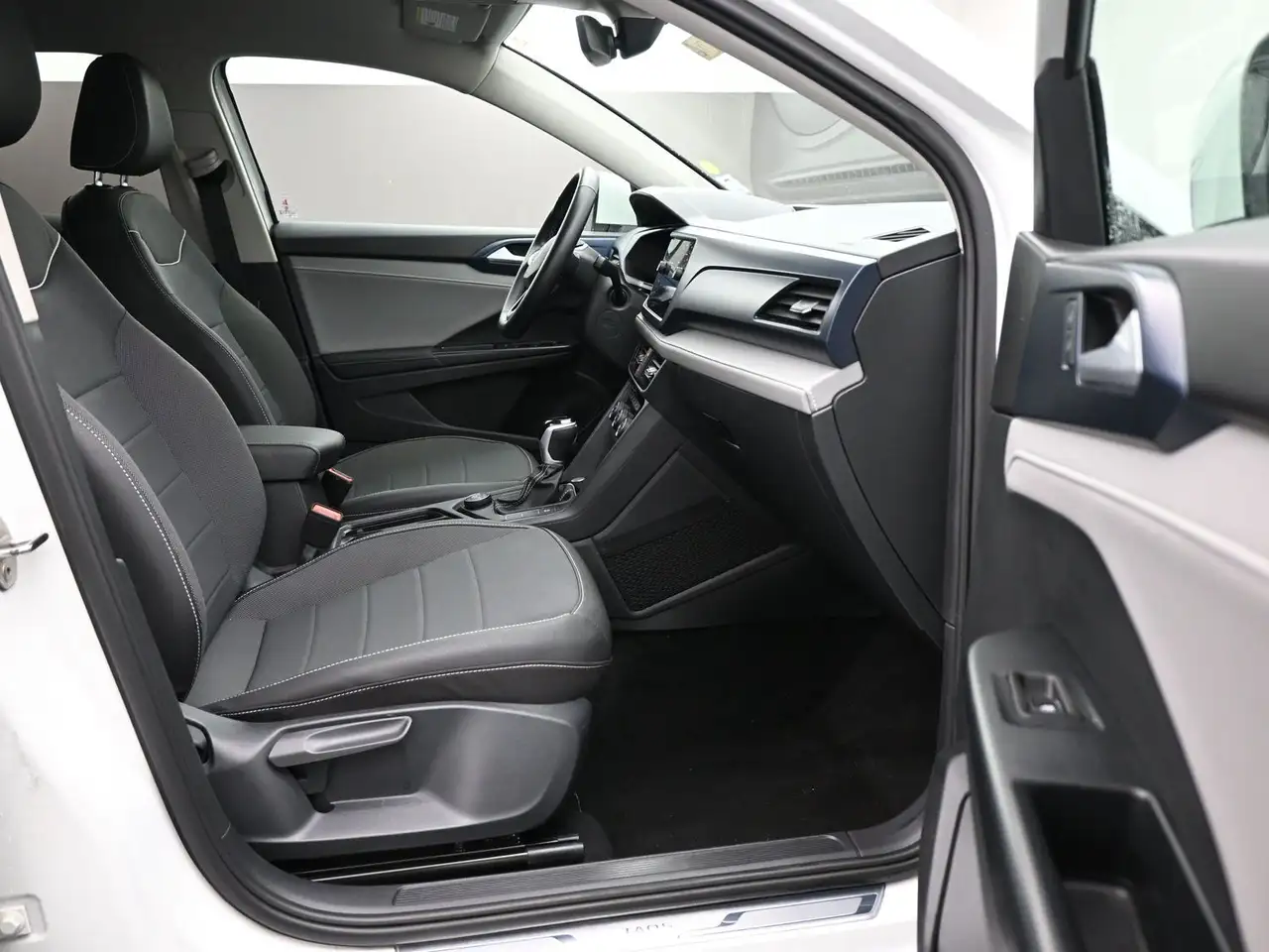 Volkswagen Taos снимка Volkswagen Taos