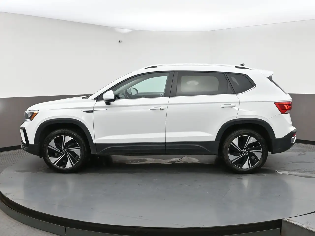 Volkswagen Taos снимка Volkswagen Taos