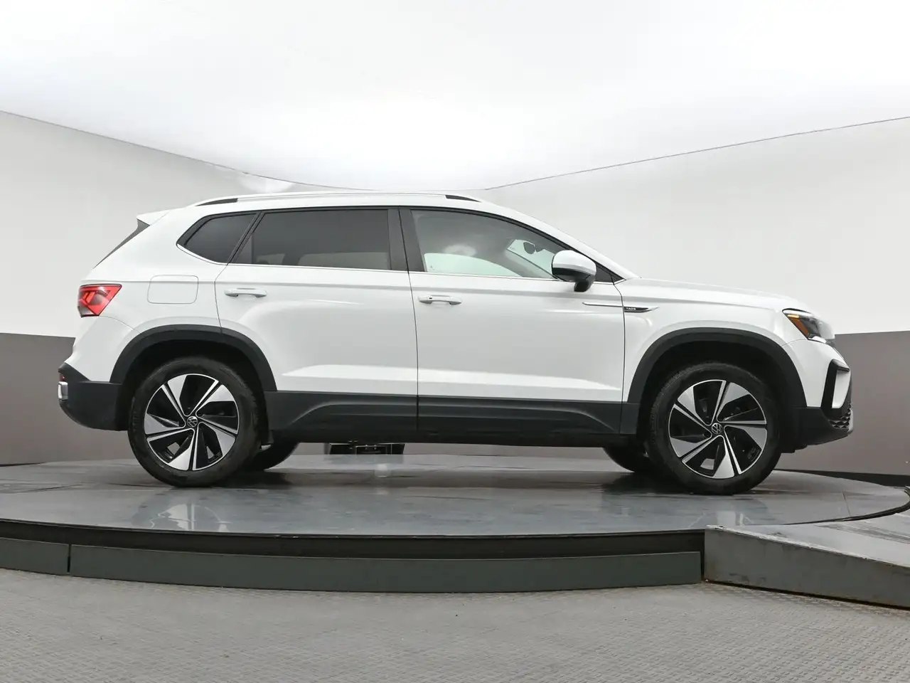 Volkswagen Taos снимка Volkswagen Taos