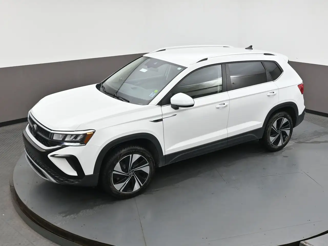 Volkswagen Taos снимка Volkswagen Taos