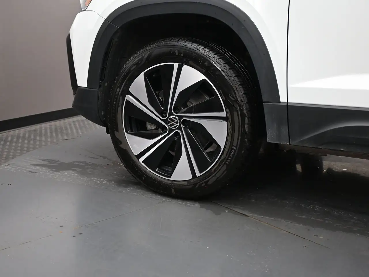 Volkswagen Taos снимка Volkswagen Taos