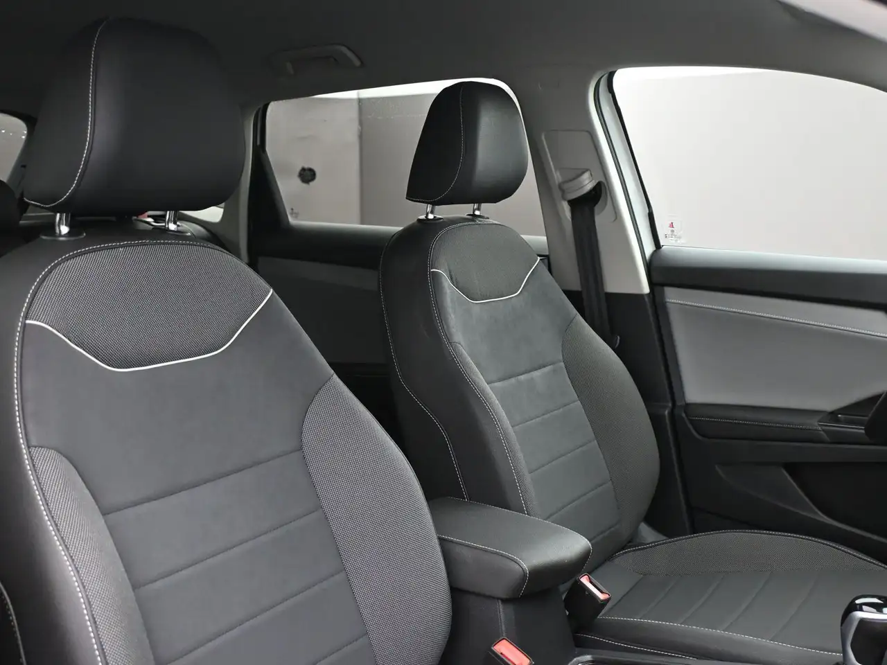 Volkswagen Taos снимка Volkswagen Taos
