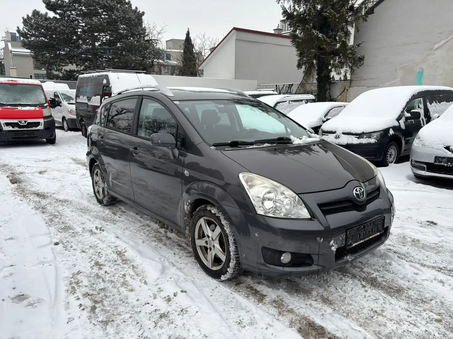Toyota Corolla Verso 1,6 VVT-i Austria Grau - 1