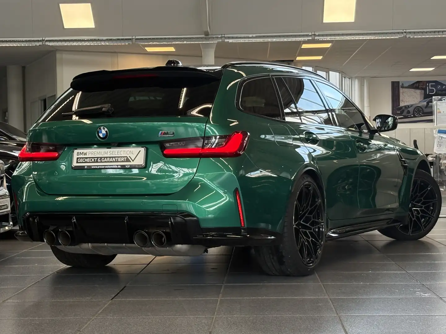 BMW M3 Competition MxDrive Touring DA Prof PA+ H/K Grün - 2