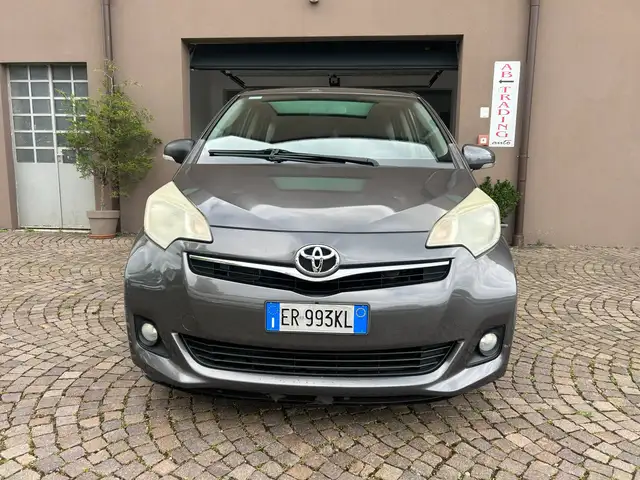 Toyota Verso-S Verso-S 1.3 Active (mt)