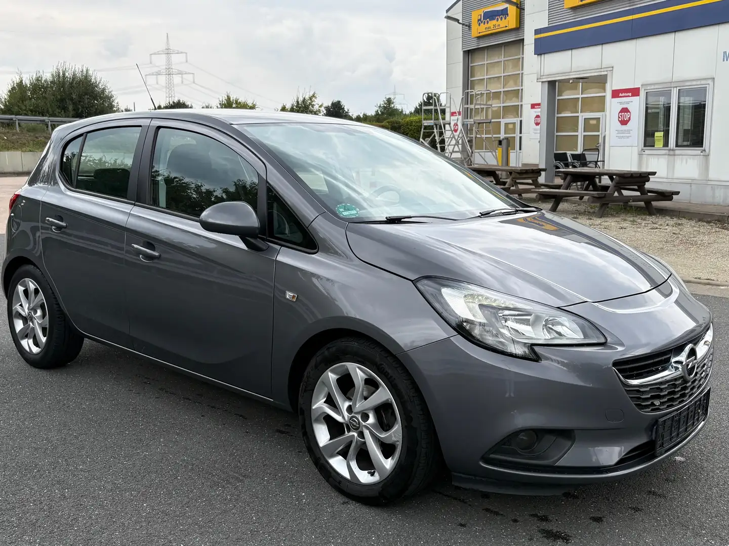 Opel Corsa Corsa 5-Türer 1.4 Innovation Grau - 2