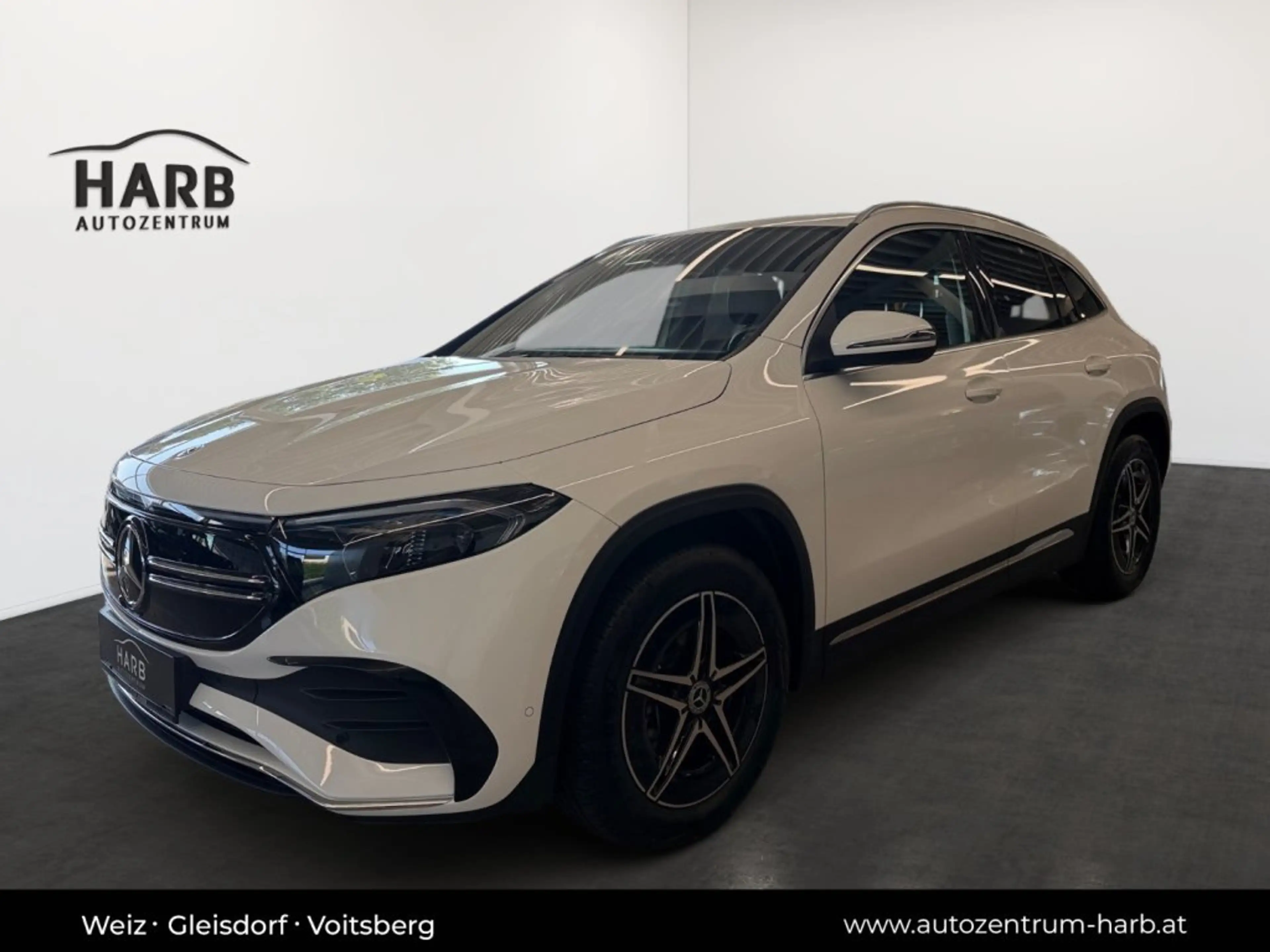 Mercedes-Benz EQA 300 4matic — photo 3