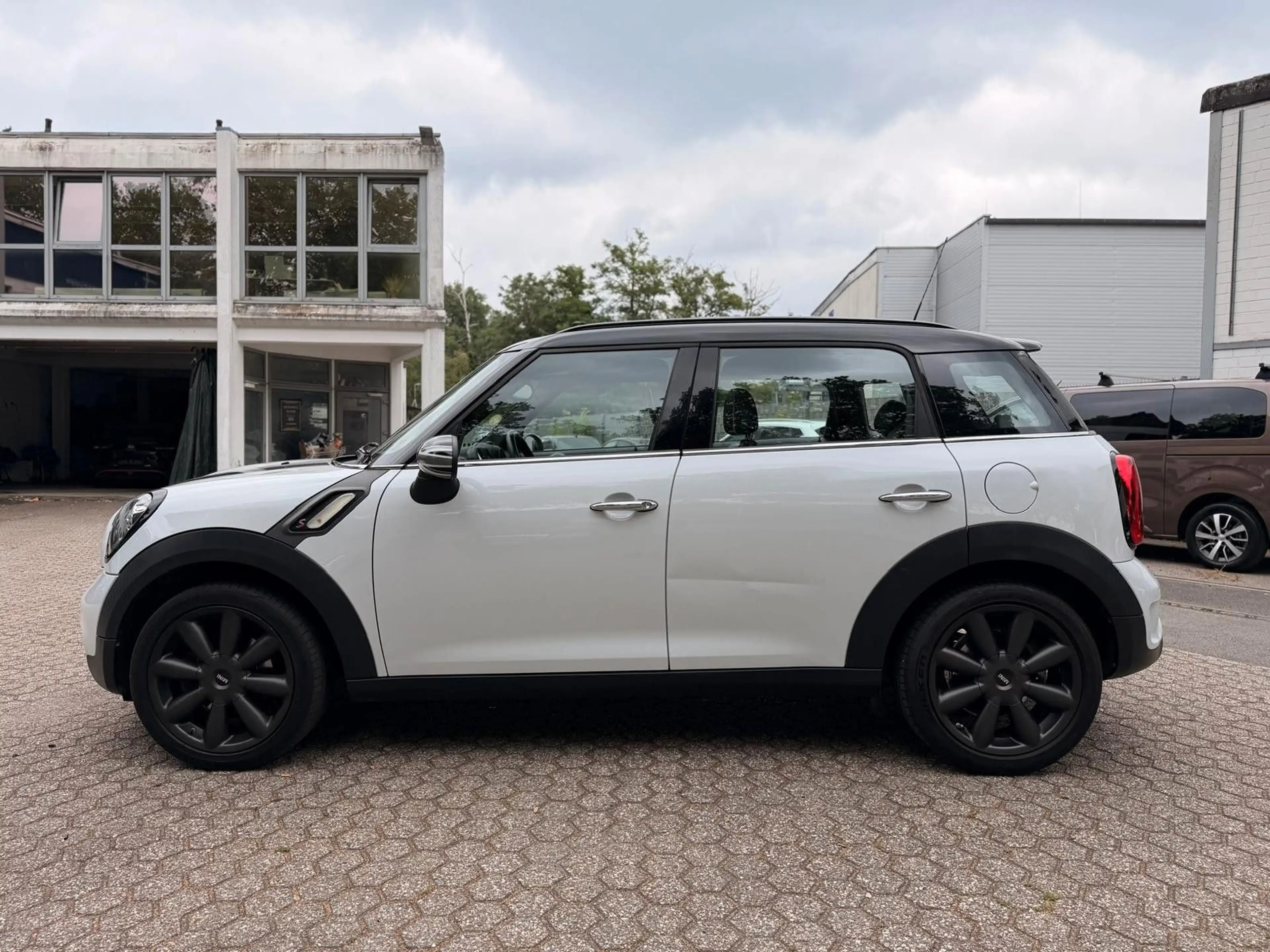 MINI Cooper SD Countryman Cooper SD Automatik — photo 3