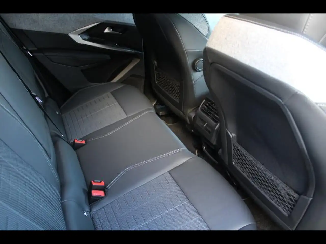 Peugeot 3008 GT-I-COCKPIT-NAV-CAM-CRUISE.C 25
