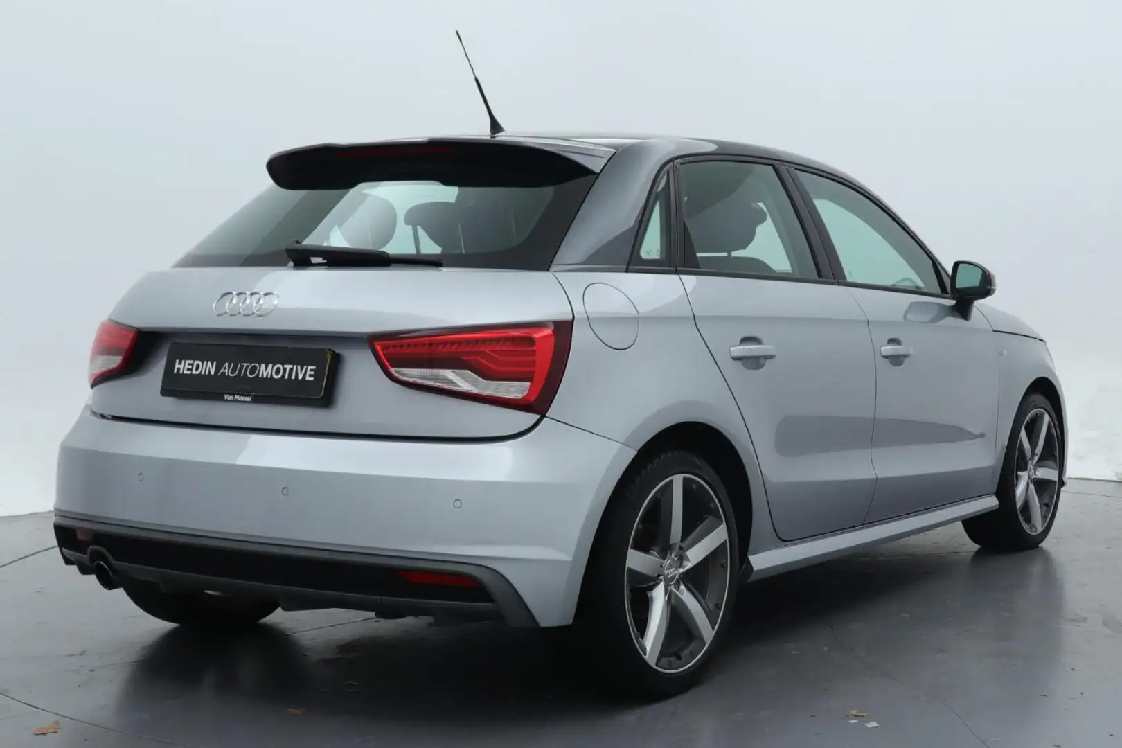 Audi A1 Sportback 1.0 TFSI Sport Pro Line Grigio - 2