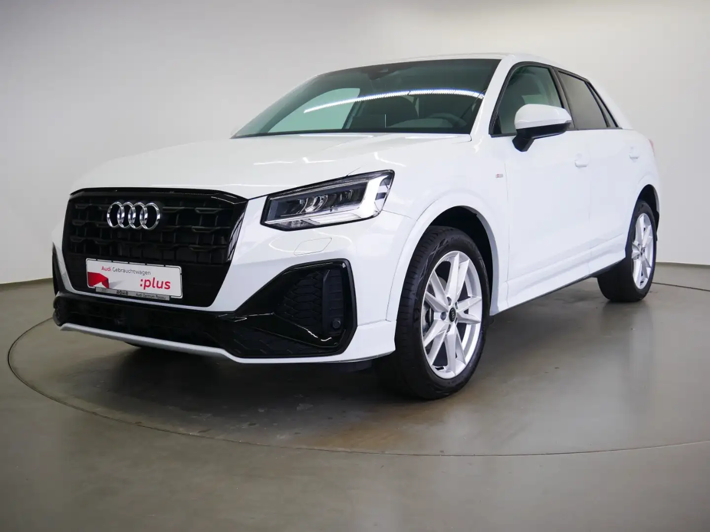 Audi Q2 30 TFSI S line LED AHK virt. Cock.+ DAB Weiß - 2
