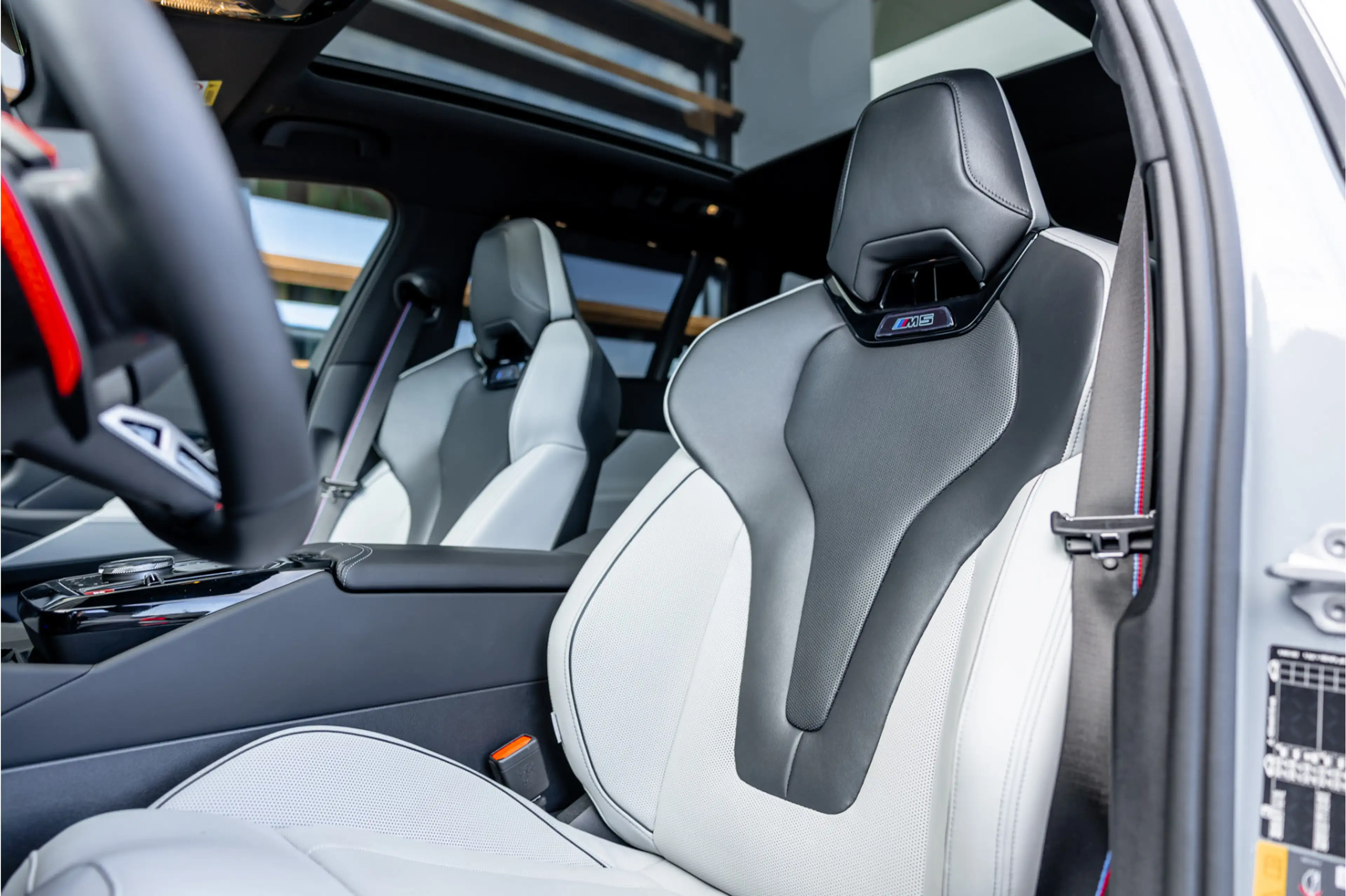 BMW M5 5-serie Touring - Panorama | Bowers & Wilkins | Br — photo 8