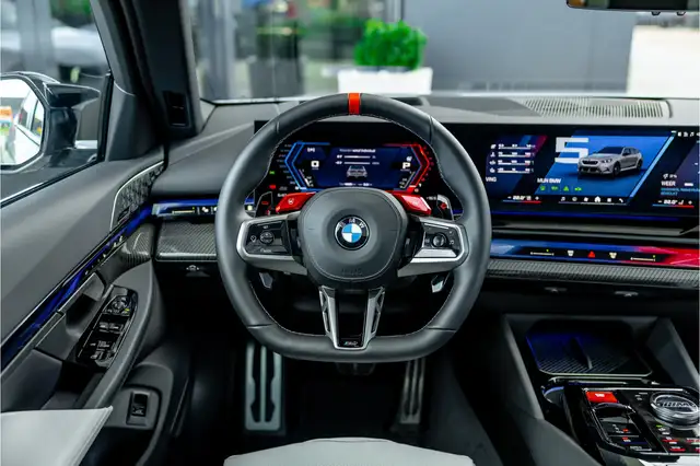 BMW M5 view 15