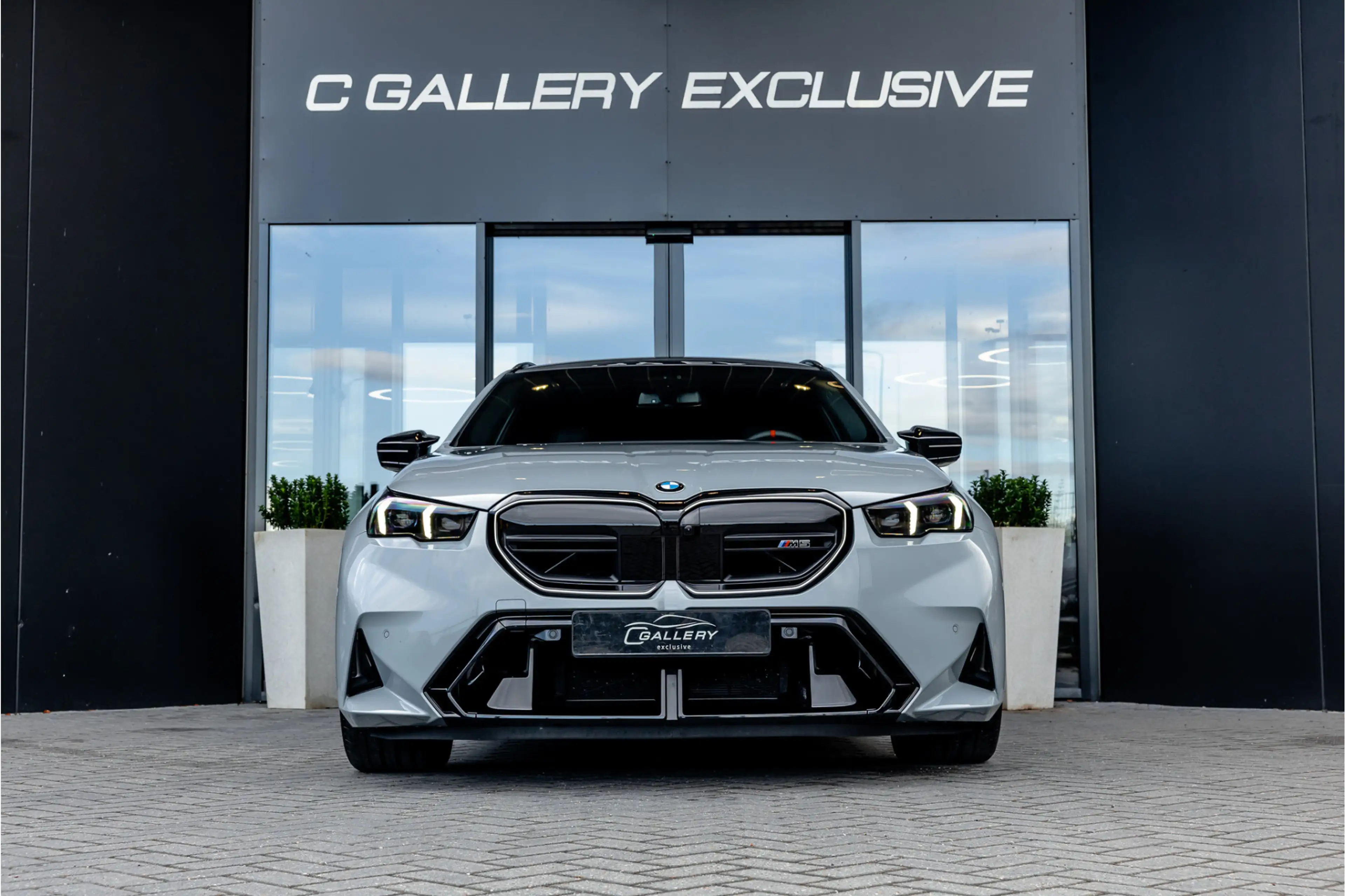 BMW M5 5-serie Touring - Panorama | Bowers & Wilkins | Br — photo 2